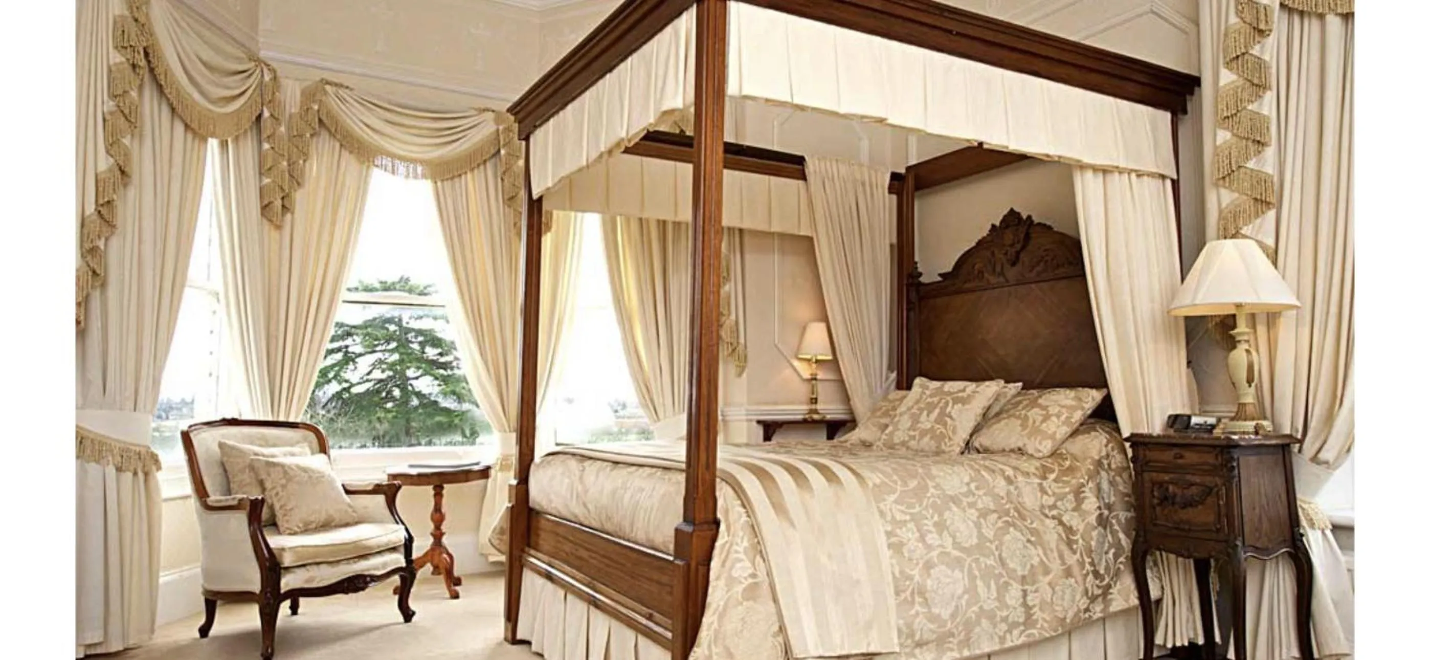 Bed in Munstone House