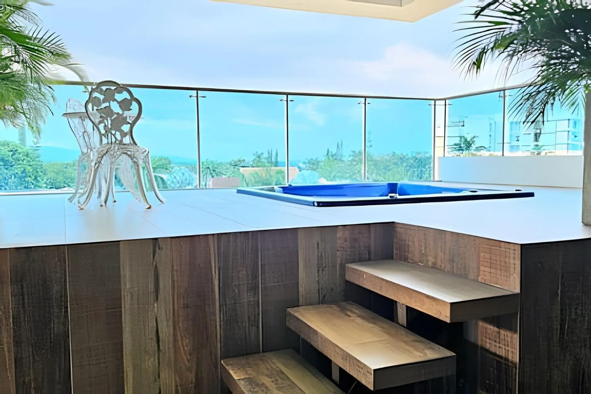 Hot Tub in Hotel Lotto Boutique