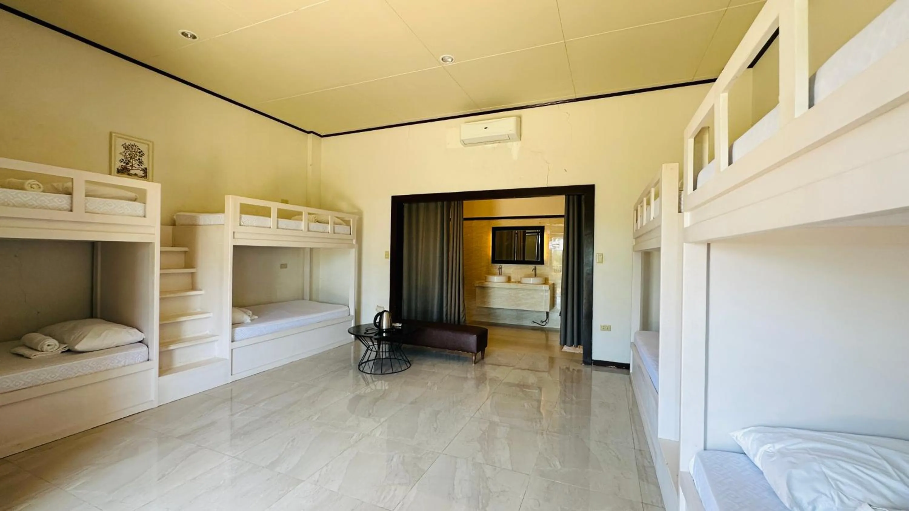 bunk bed in Tugsaw Resort