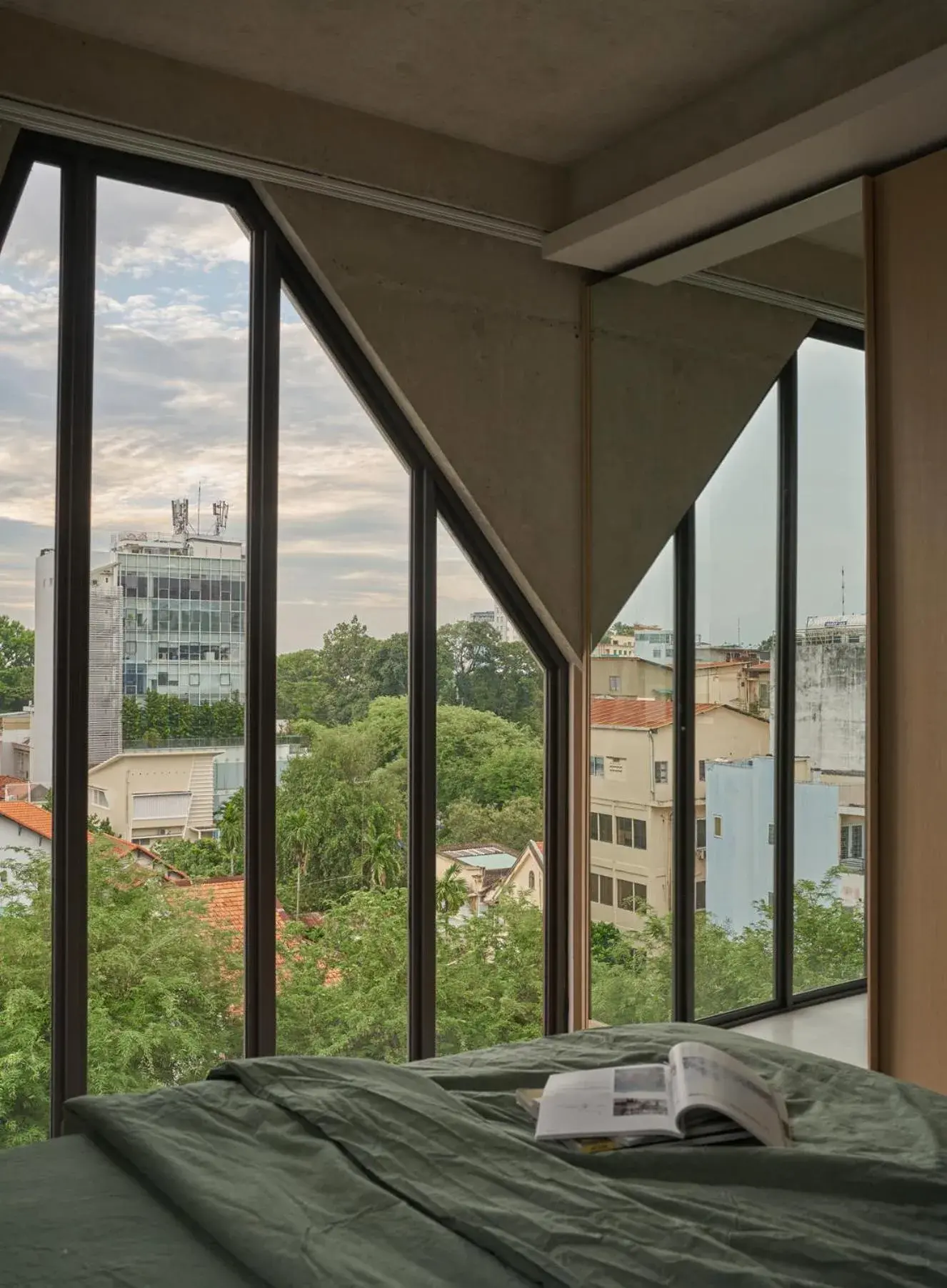 Bed in Express by M Village Nguyễn Văn Thủ Bed in Express by M Village Nguyễn Văn Thủ