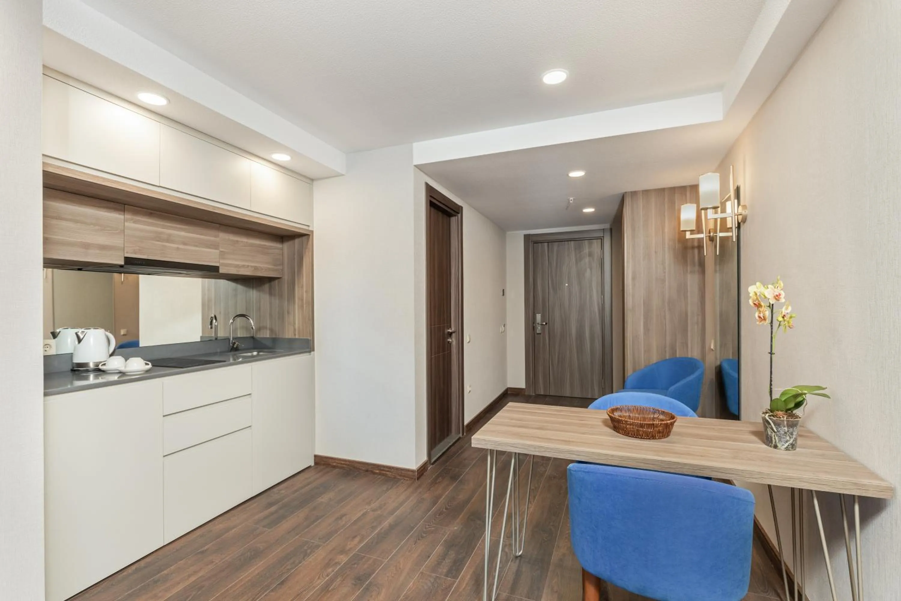 Dining area in Wyn Residence Batumi