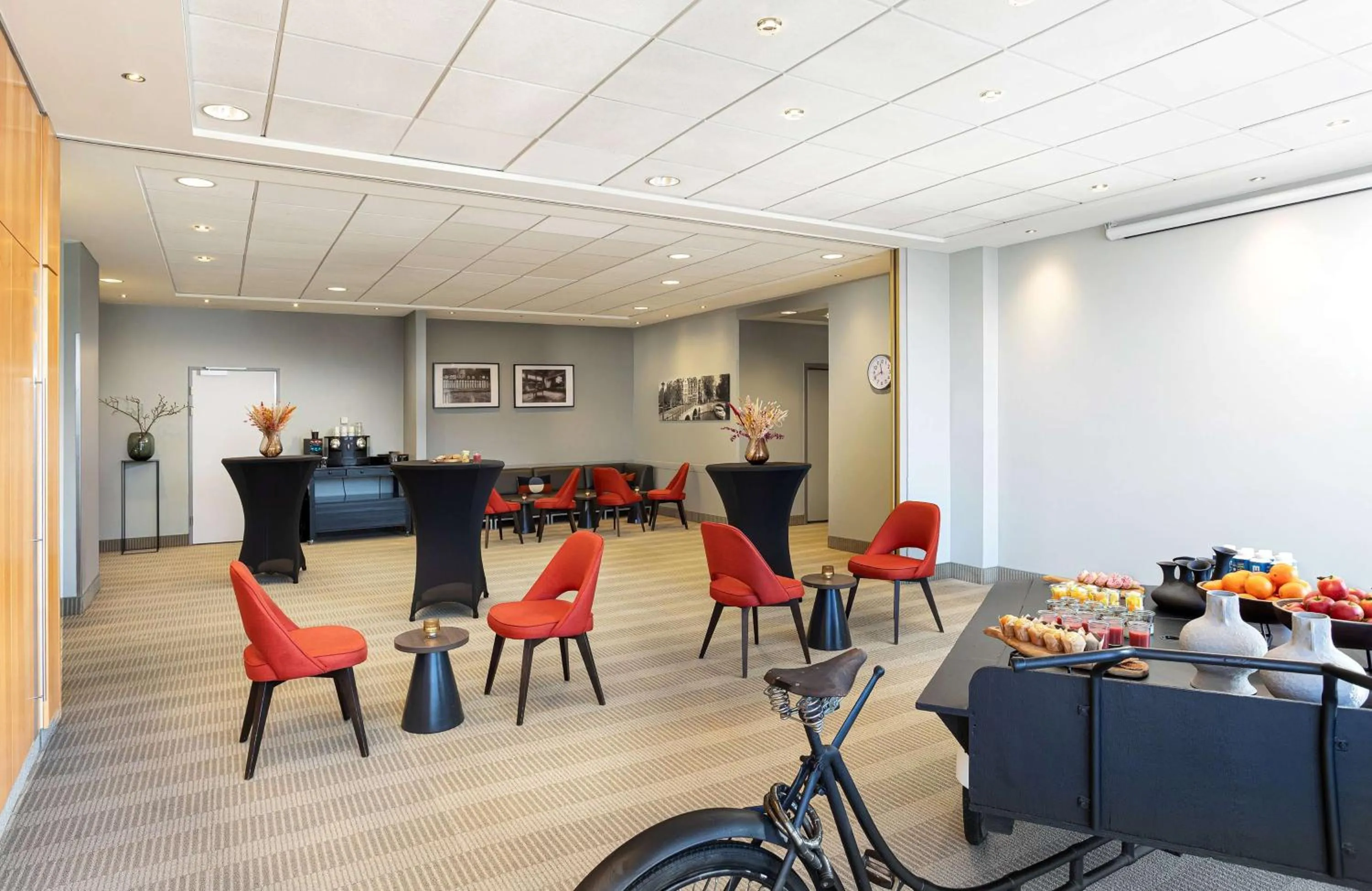 Meeting/conference room in Ramada by Wyndham Amsterdam Airport Schiphol