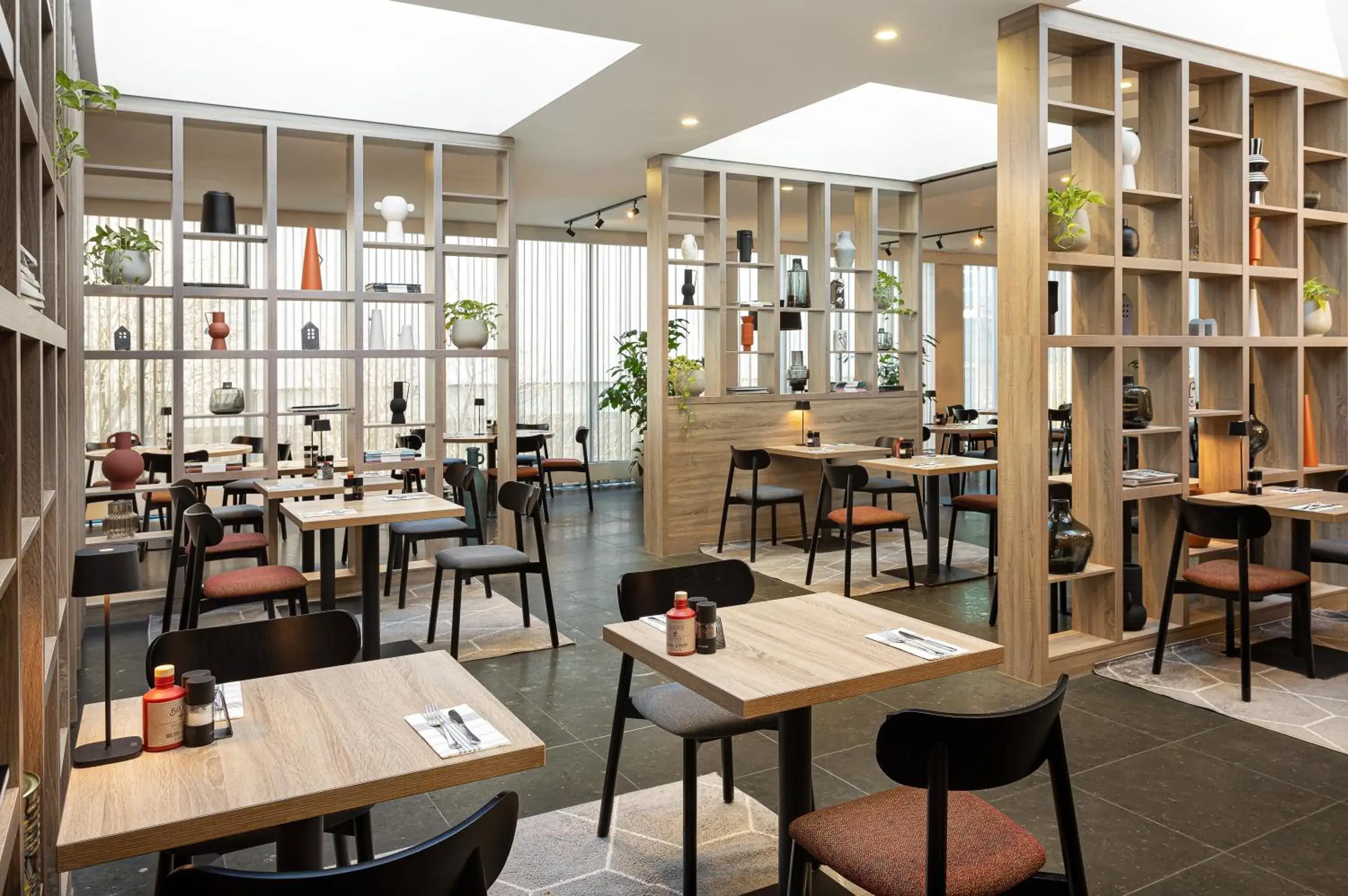 Restaurant/places to eat in Ramada by Wyndham Amsterdam Airport Schiphol Restaurant/places to eat in Ramada by Wyndham Amsterdam Airport Schiphol