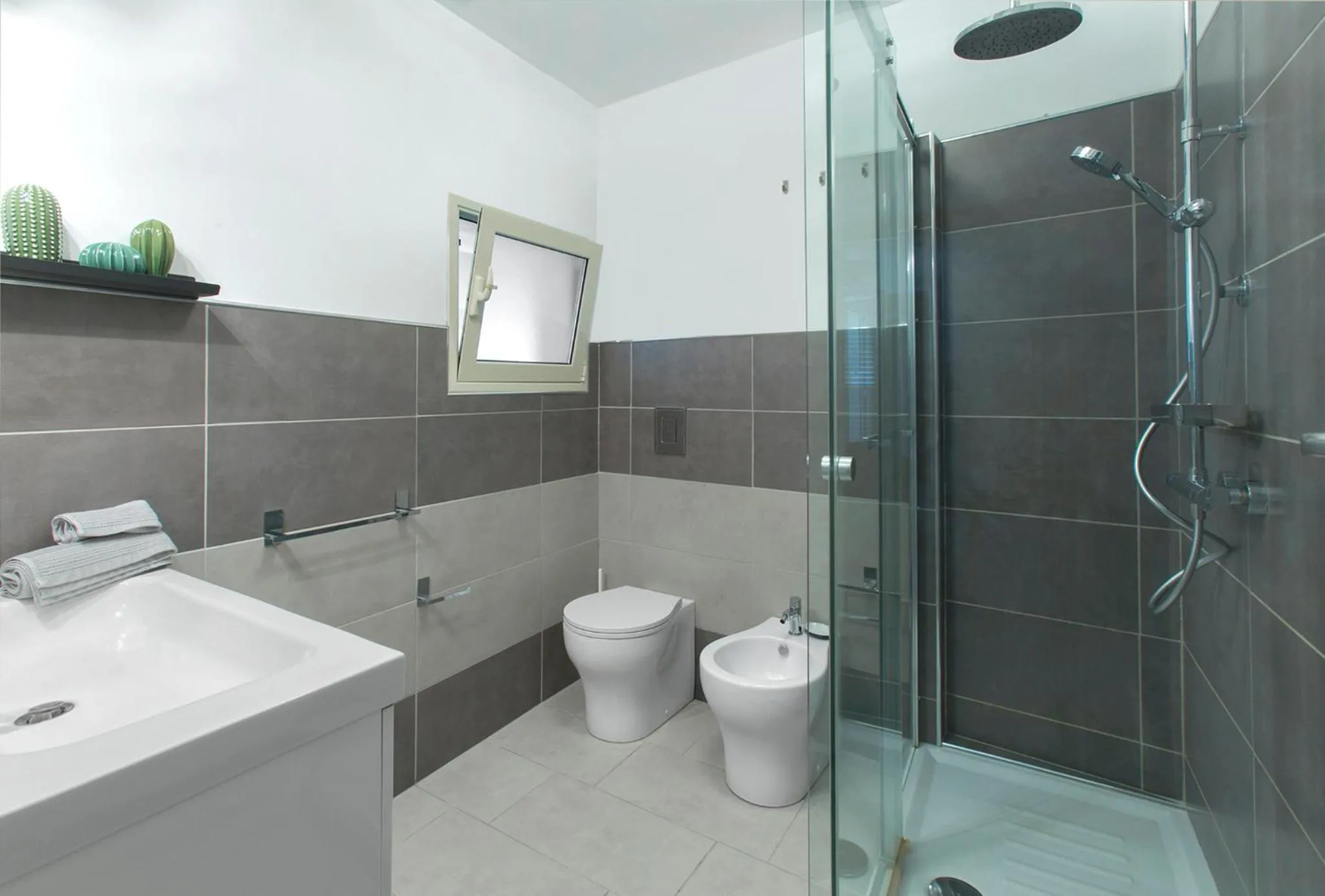 Shower in Casa Nichitta
