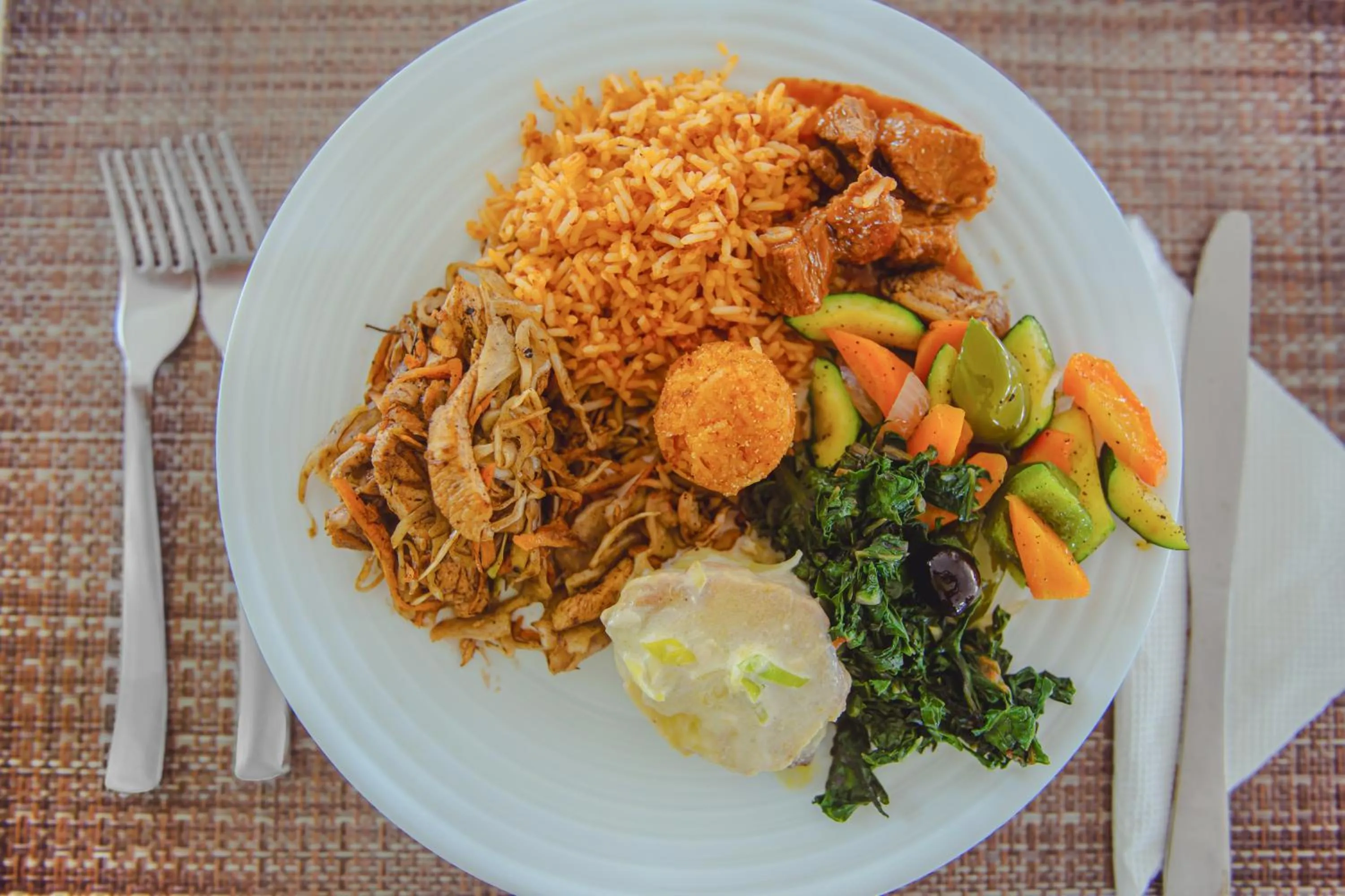 Restaurant/places to eat in AHG Lion Beach Resort