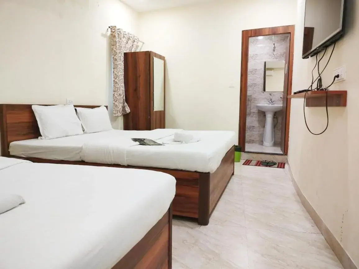 Bedroom, Bed in Hotel Holiday Express Bedroom, Bed in Hotel Holiday Express