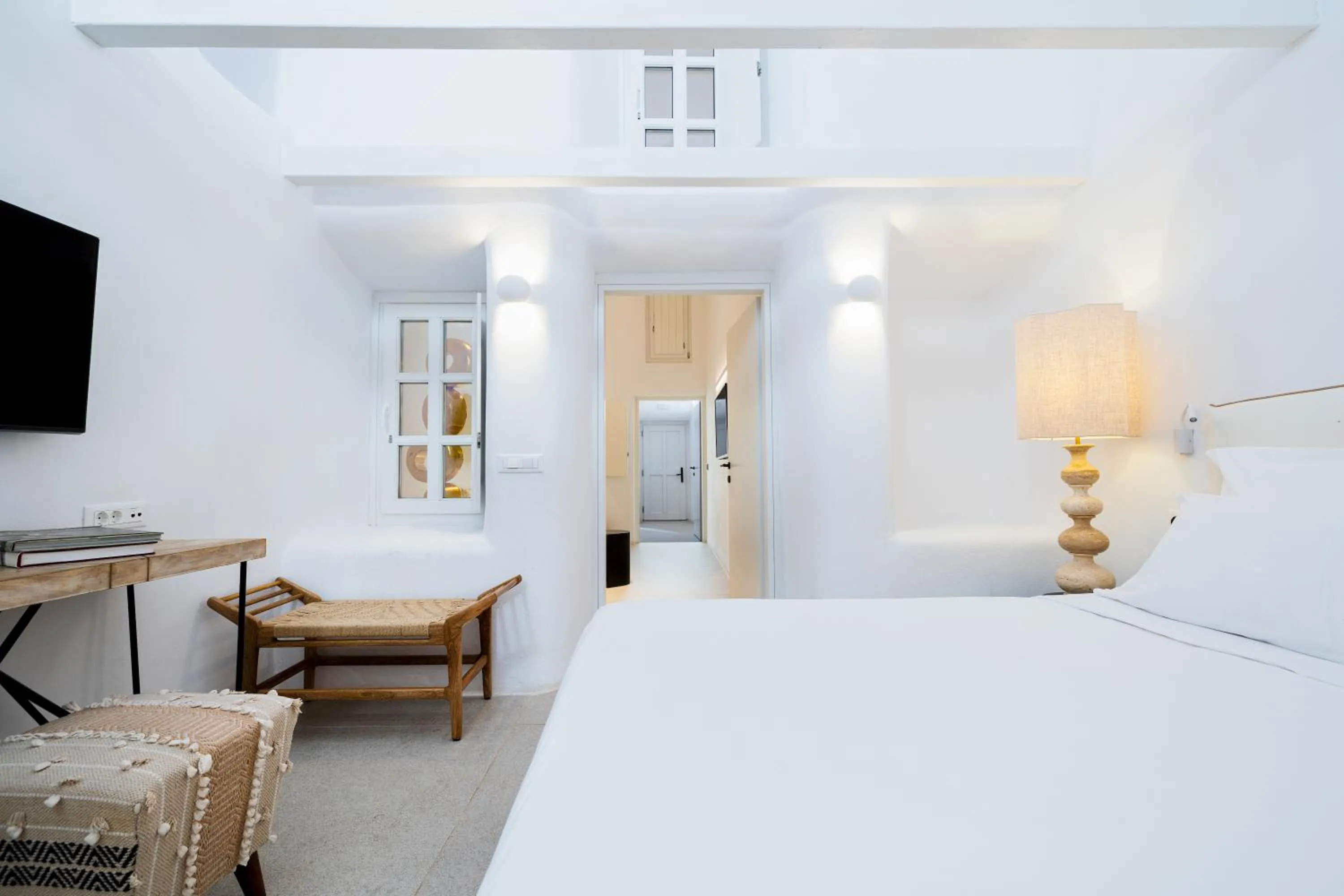 Photo of the whole room, Bed in CASASUNSHA Hybrid Retreat Santorini