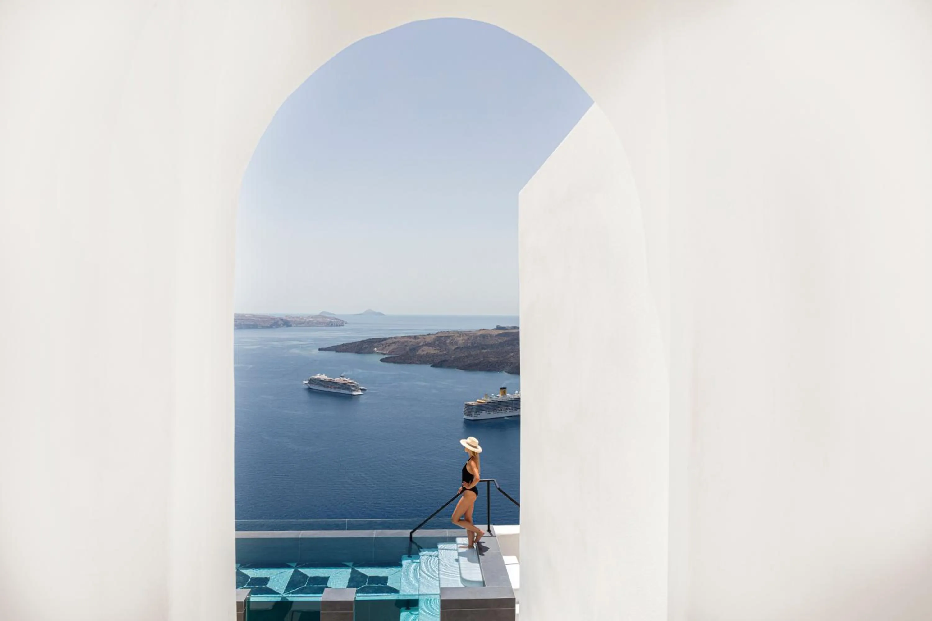 Swimming pool in CASASUNSHA Hybrid Retreat Santorini