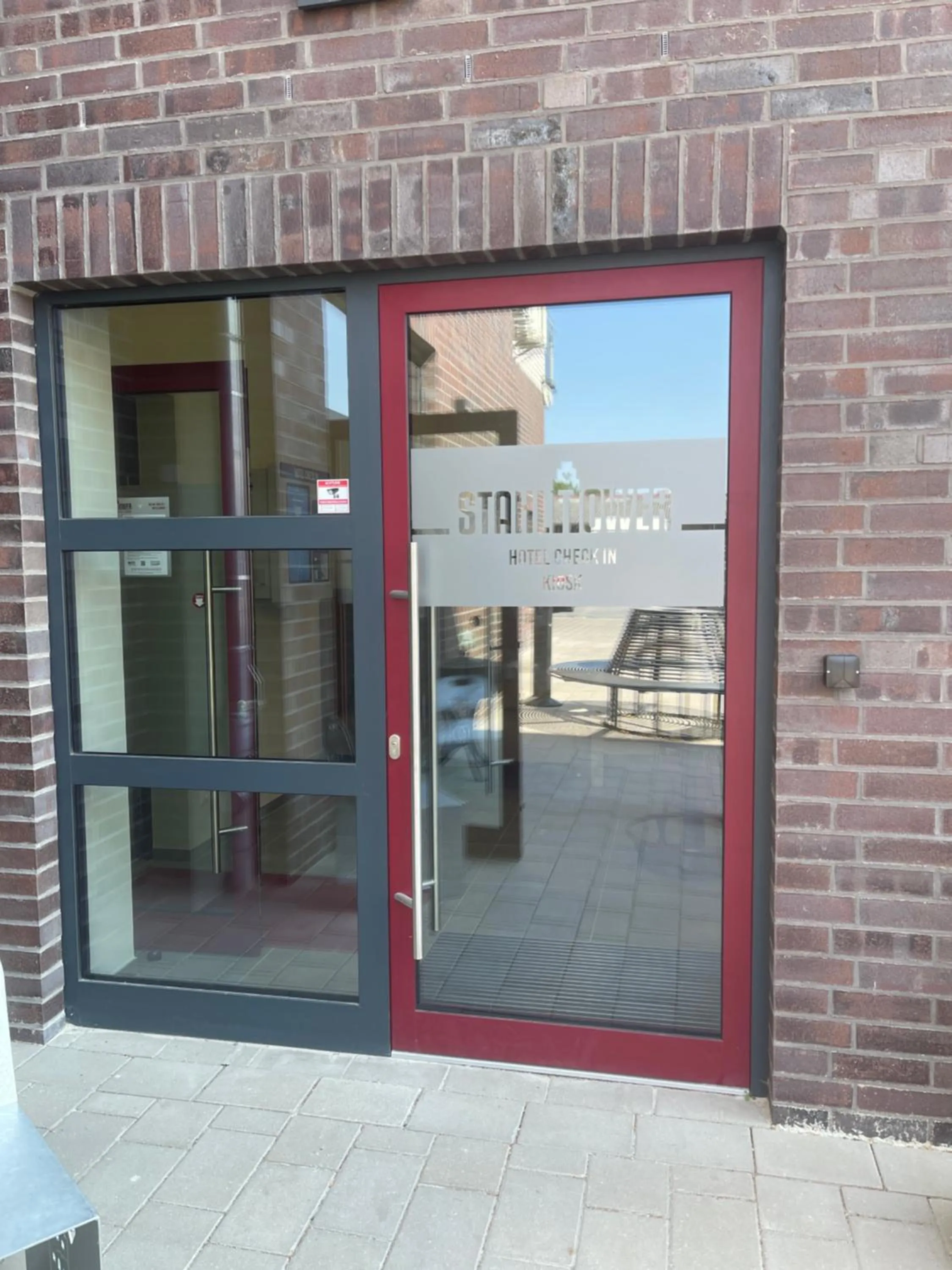 Facade/entrance in Hotel Stahltower