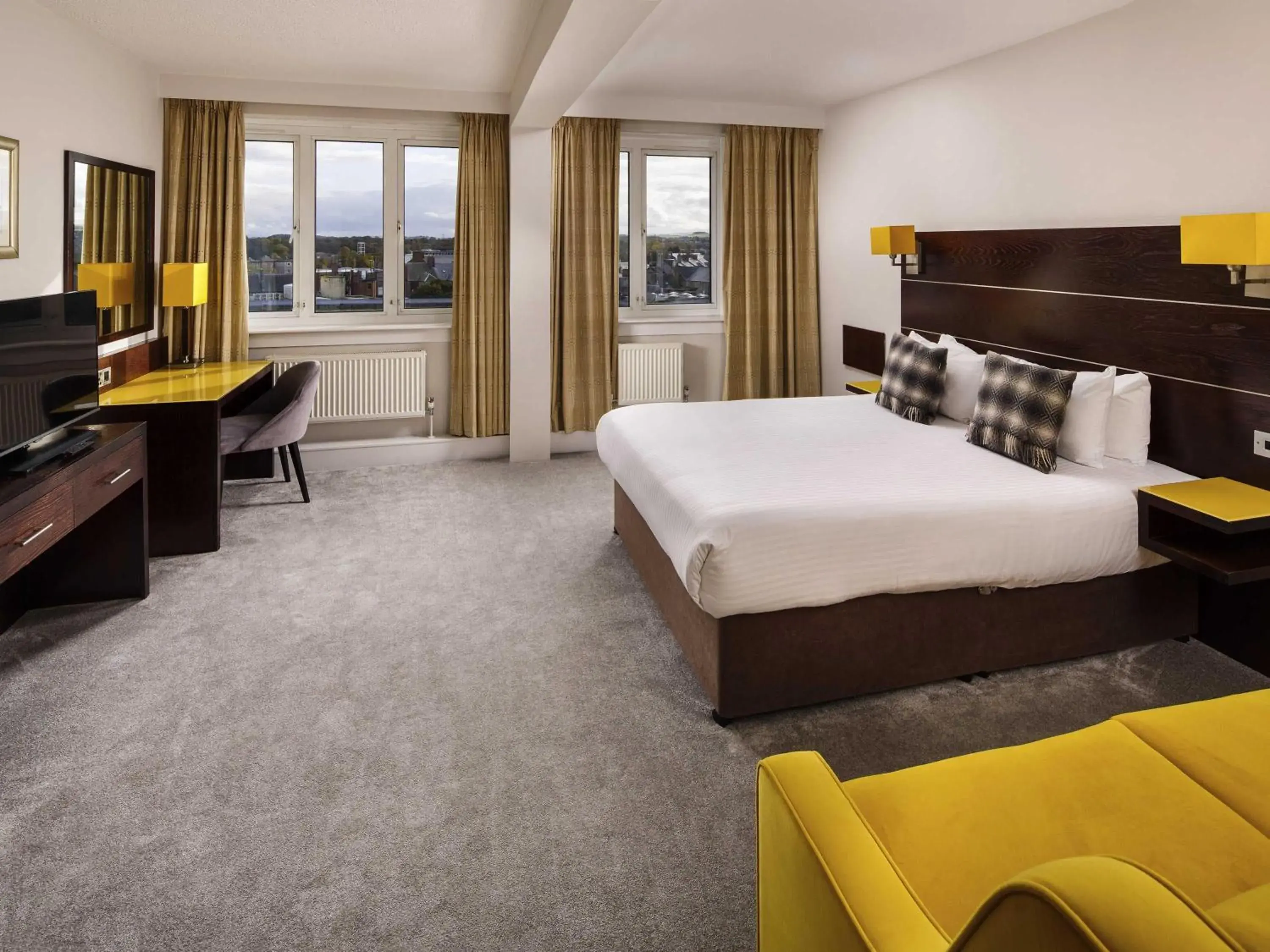 Bedroom, Bed in Mercure Ayr Hotel Bedroom, Bed in Mercure Ayr Hotel