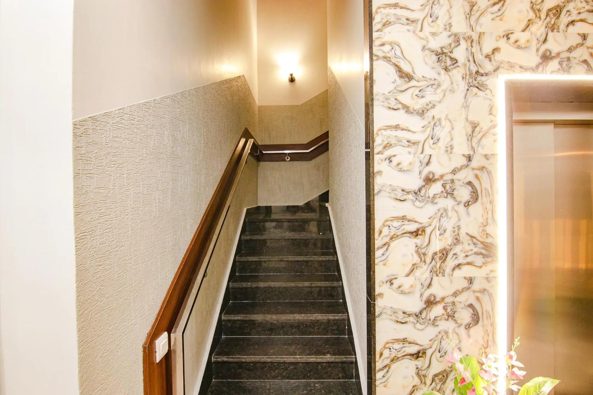 Lobby or reception in FabHotel Golden City