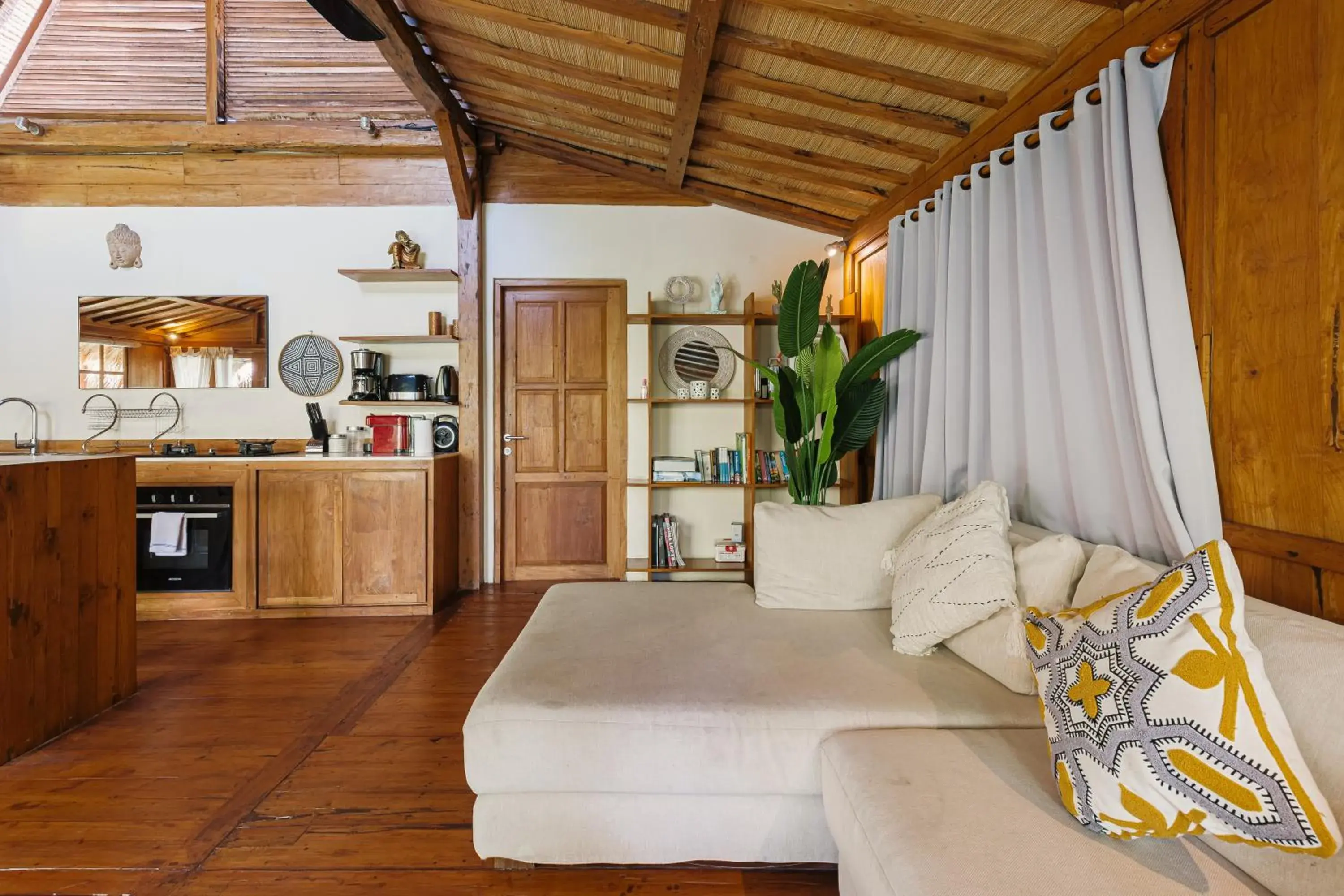 Living room in Wanderlust Villa by Betterplace Living room in Wanderlust Villa by Betterplace