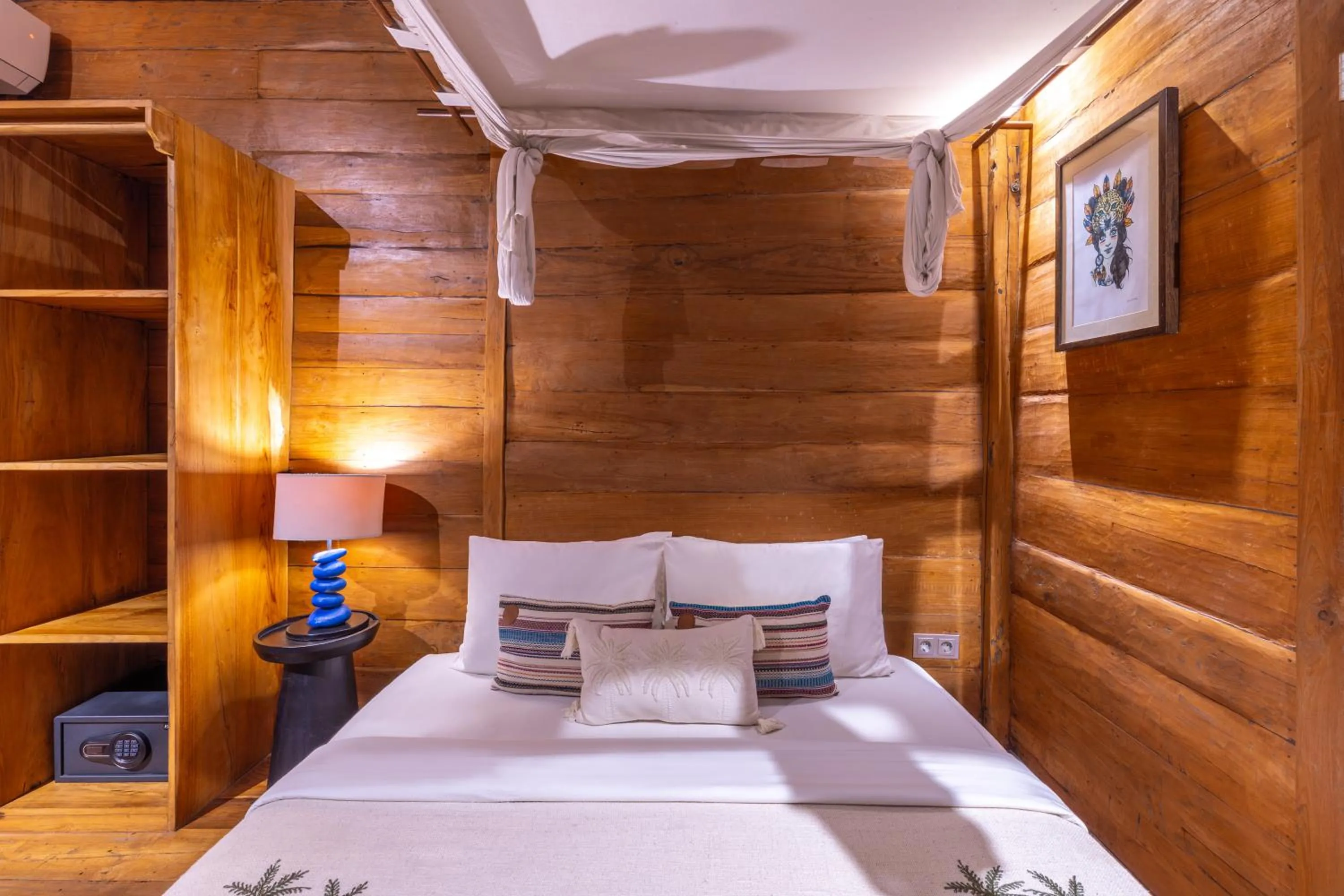 Bed in Wanderlust Villa by Betterplace