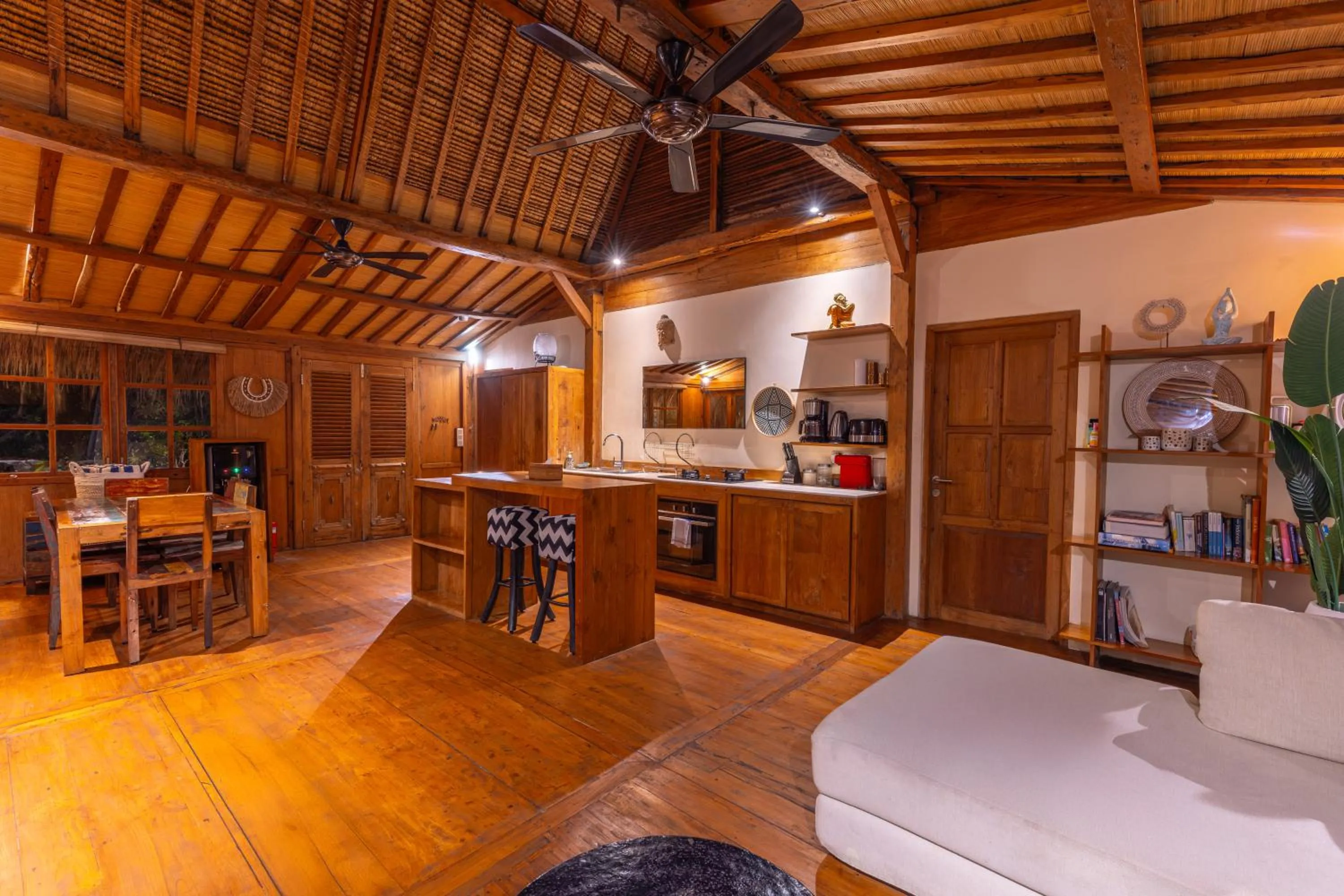 Kitchen or kitchenette in Wanderlust Villa by Betterplace