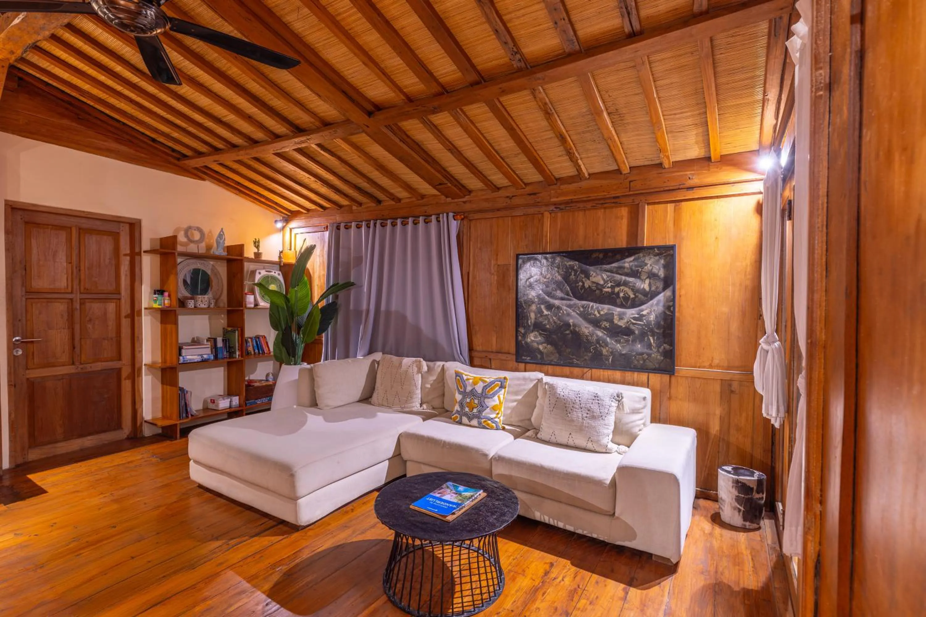 Living room in Wanderlust Villa by Betterplace