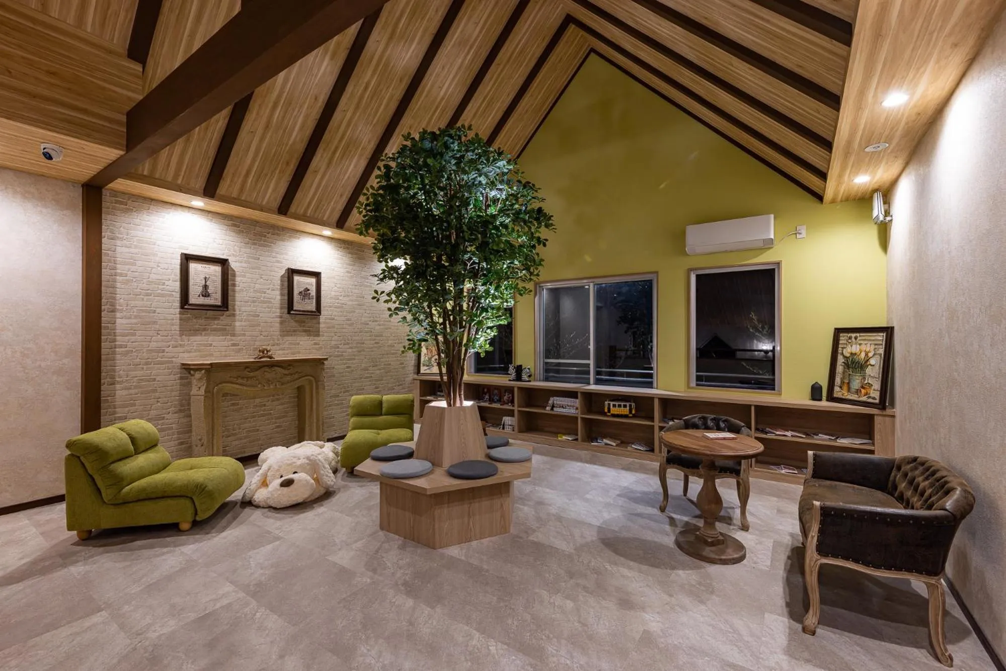 Lobby or reception in Almeria Hotel