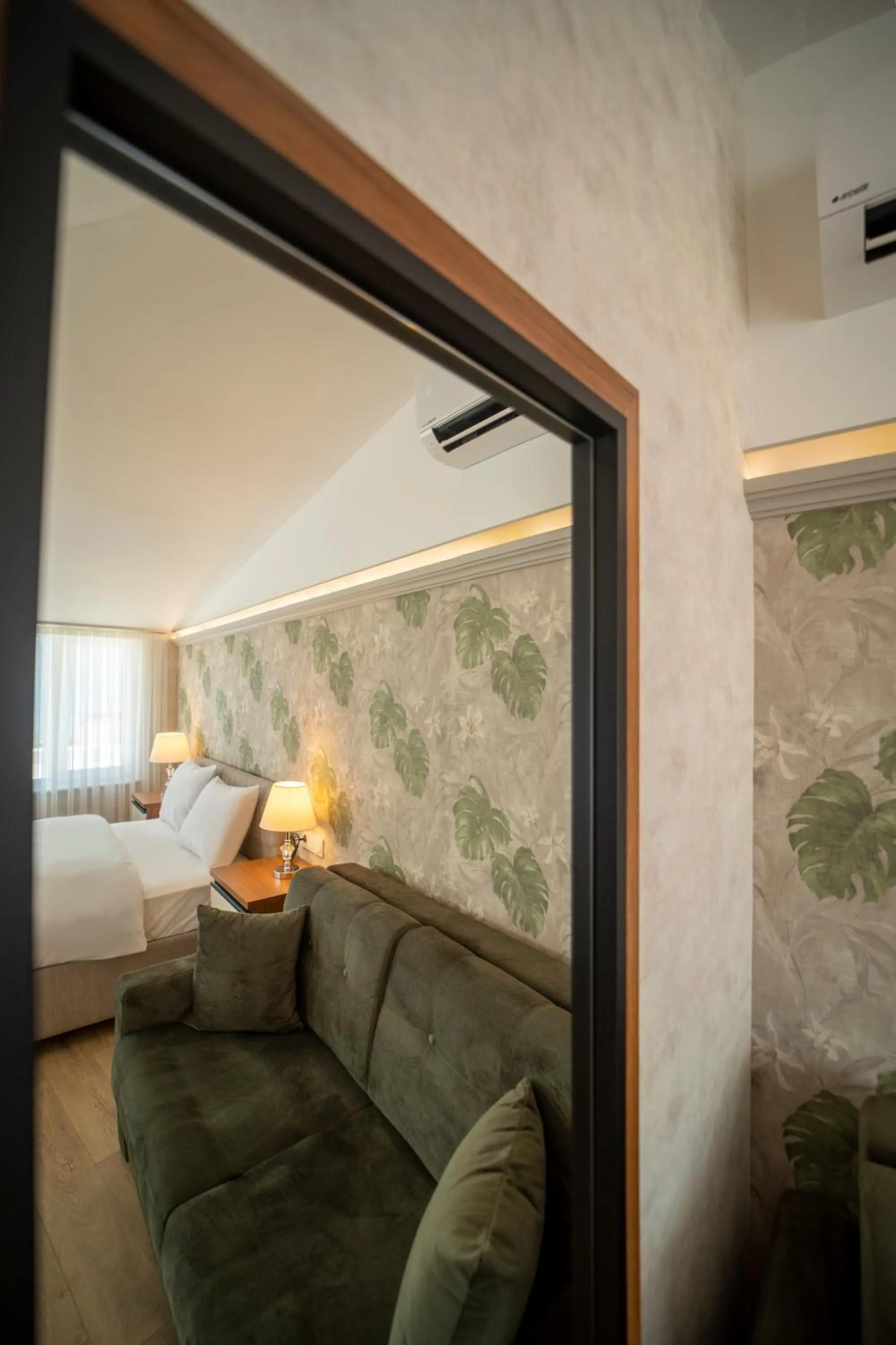 Bedroom, Bed in MELL City Suites Hotel