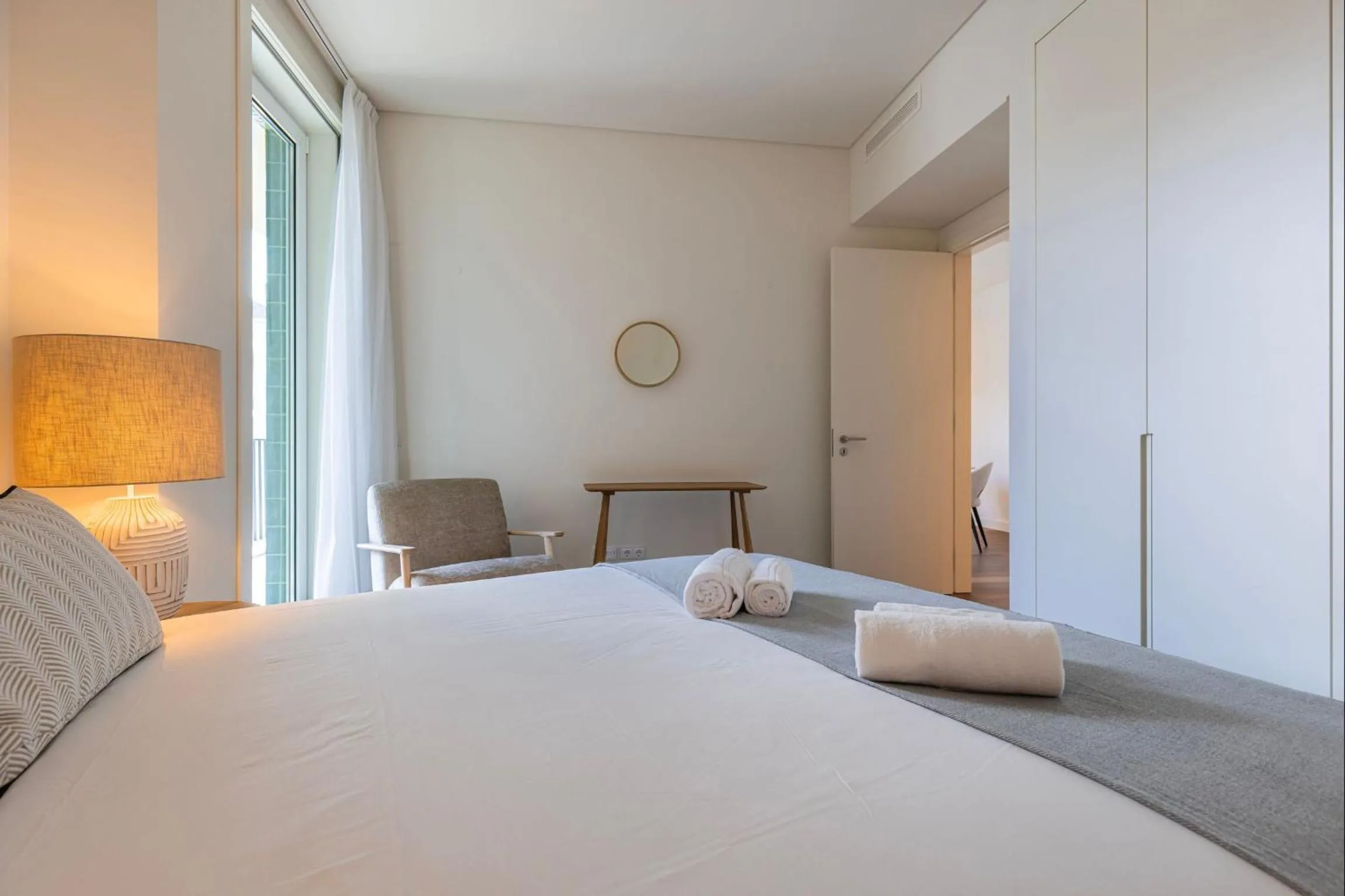 Bed in Radiant Apartment in City Center by LovelyStay