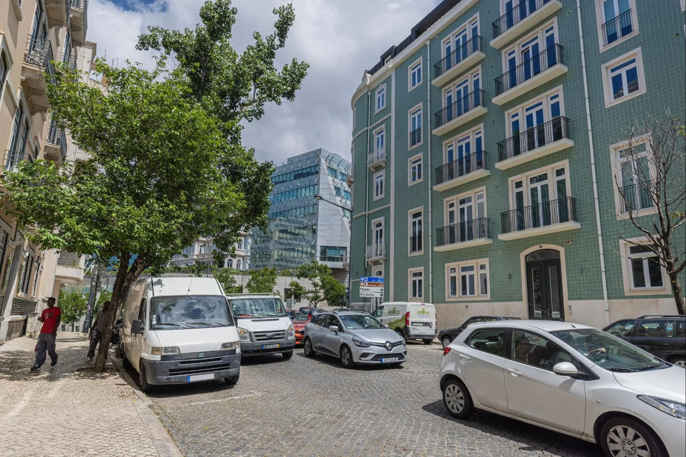 Property building in Radiant Apartment in City Center by LovelyStay