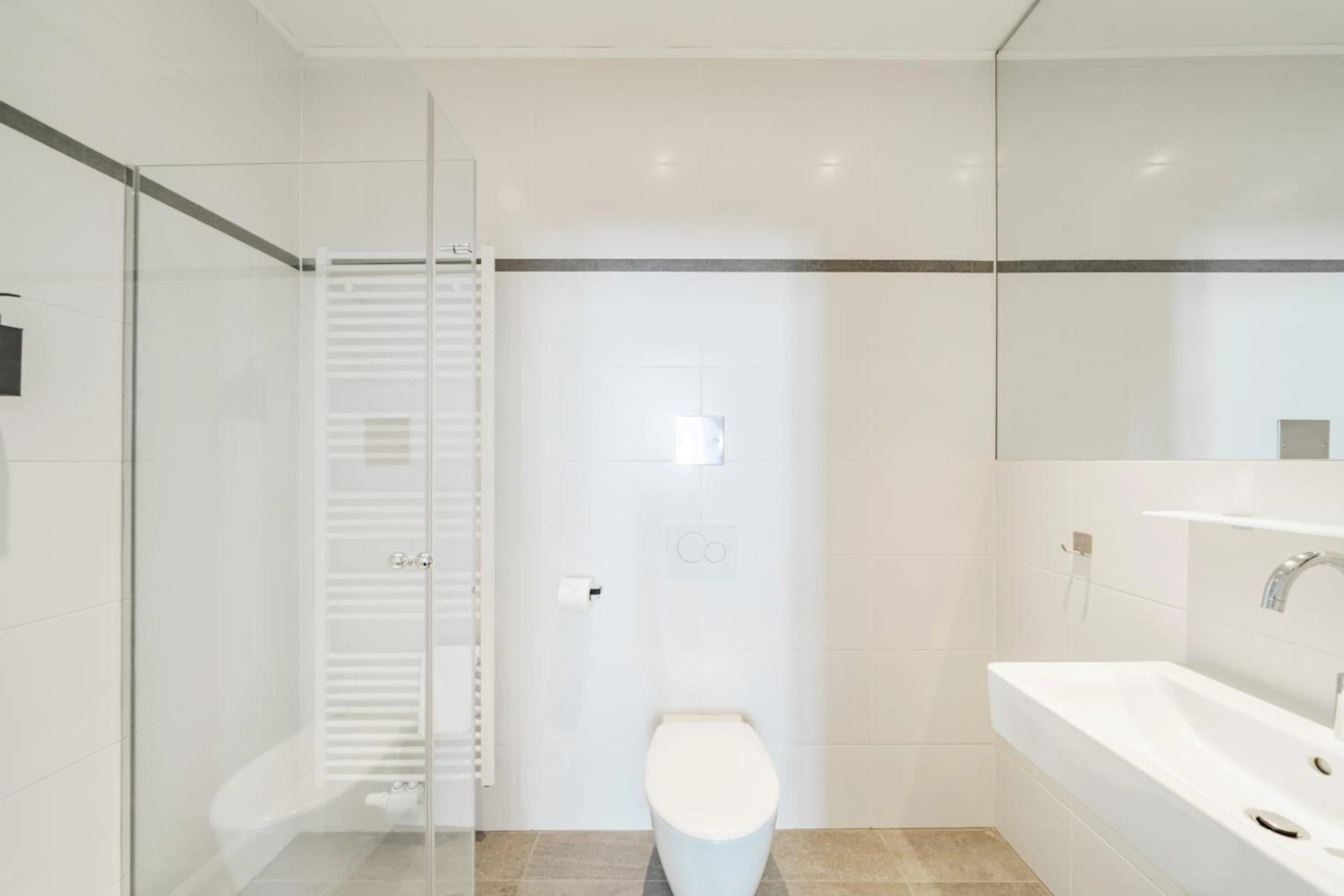 Self-Check-In Hotel Adlon