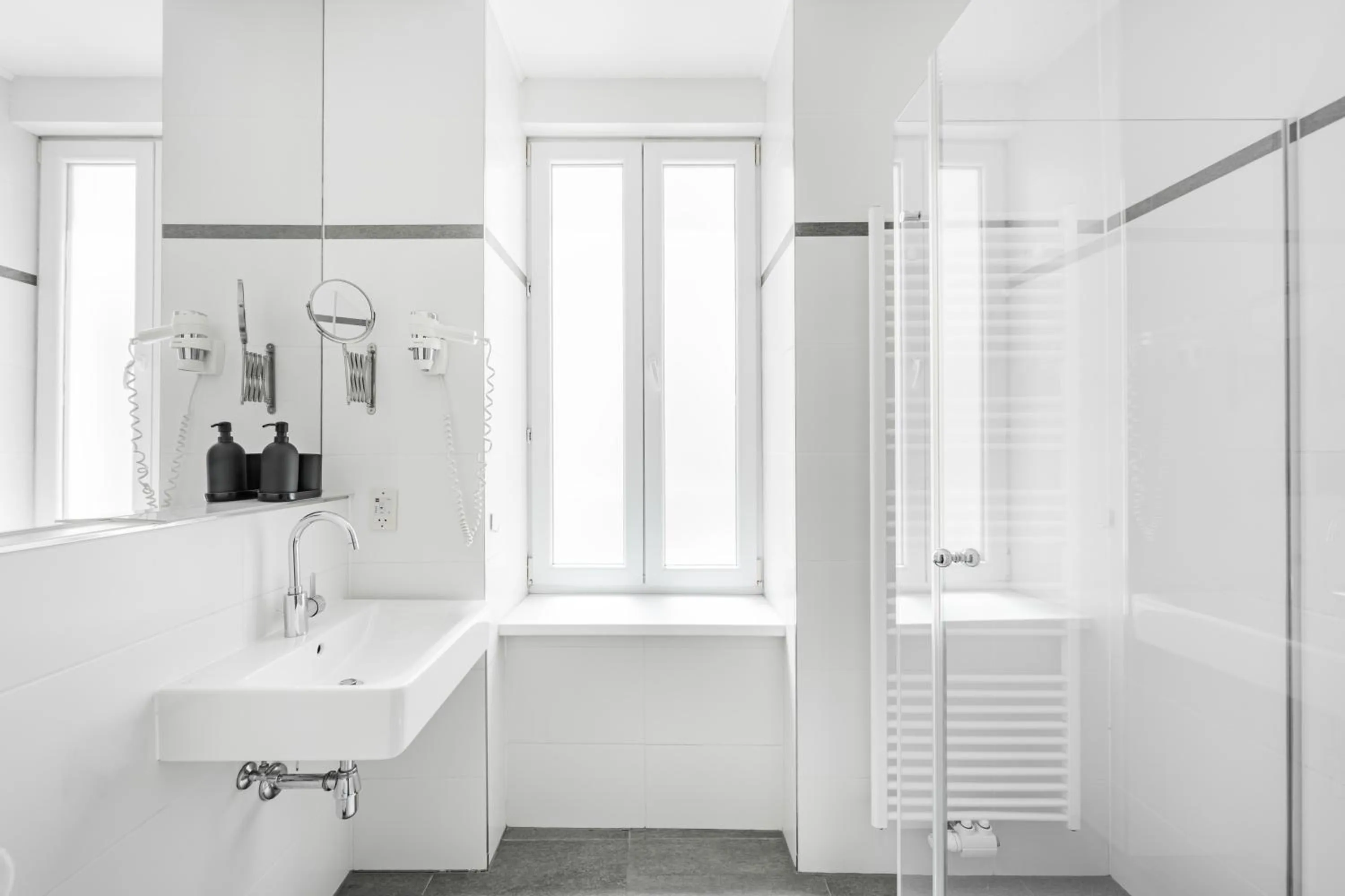 Self-Check-In Hotel Adlon