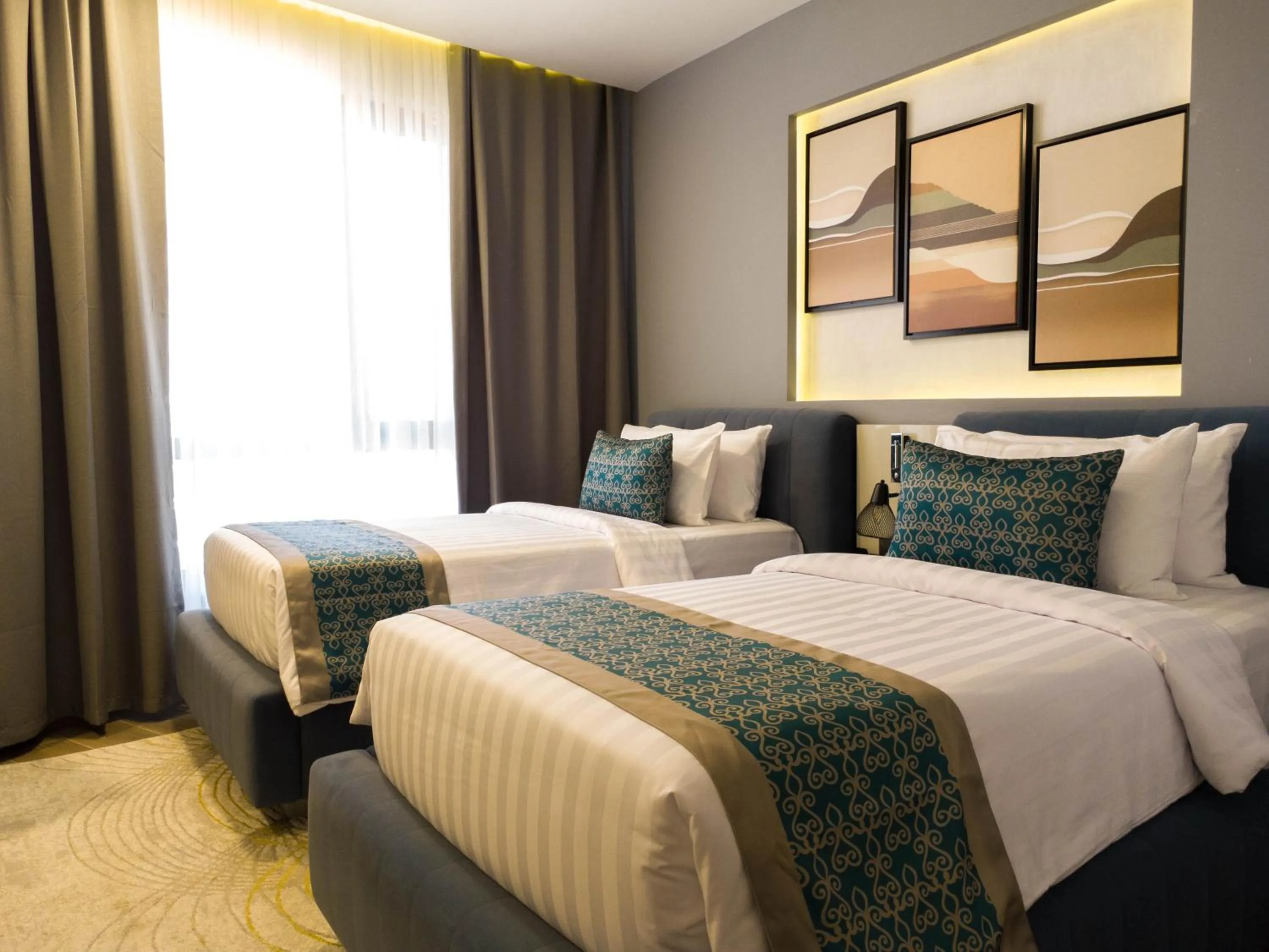 Property building, Bed in FASQ Hotel