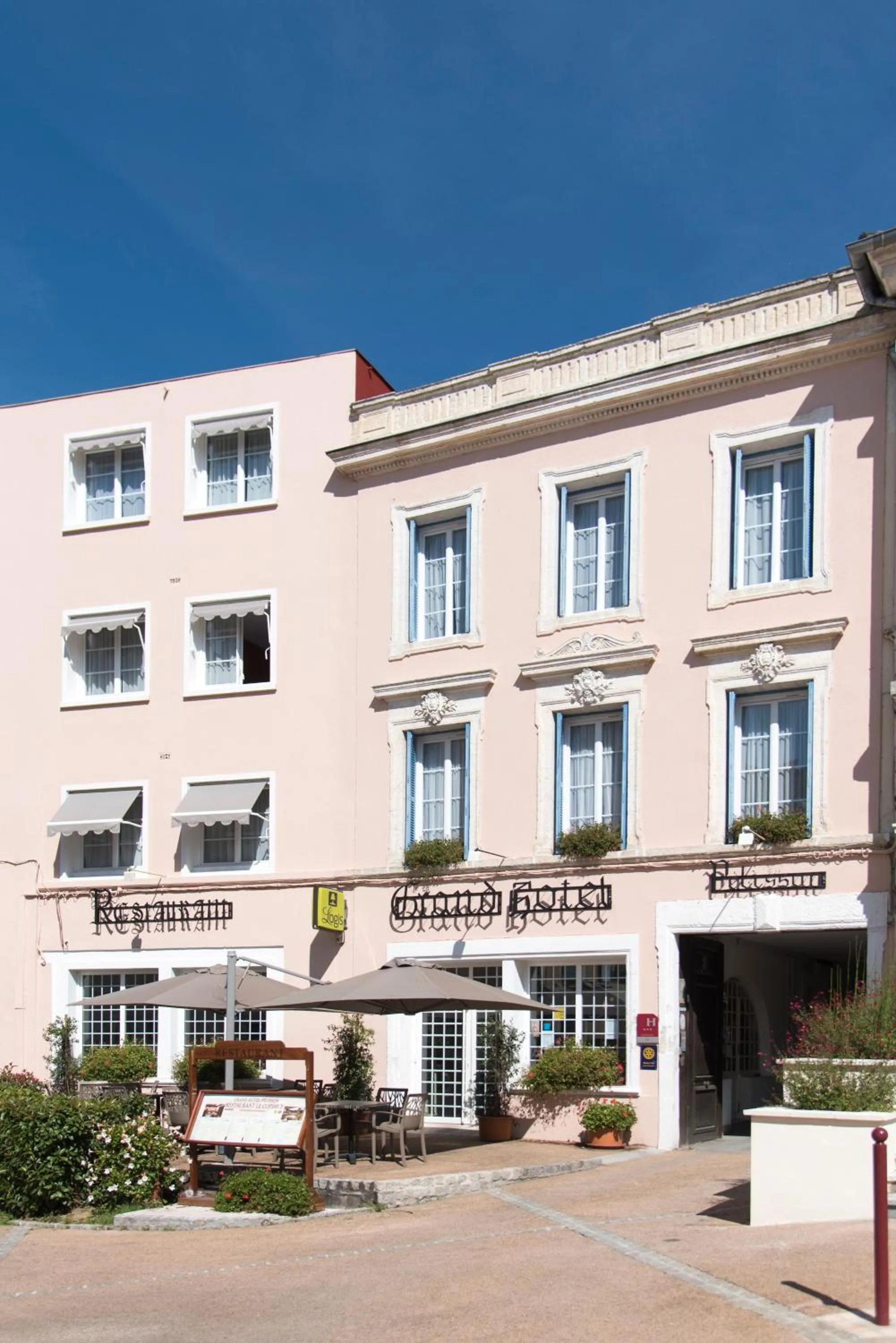 Property building in Logis Grand Hotel Pelisson