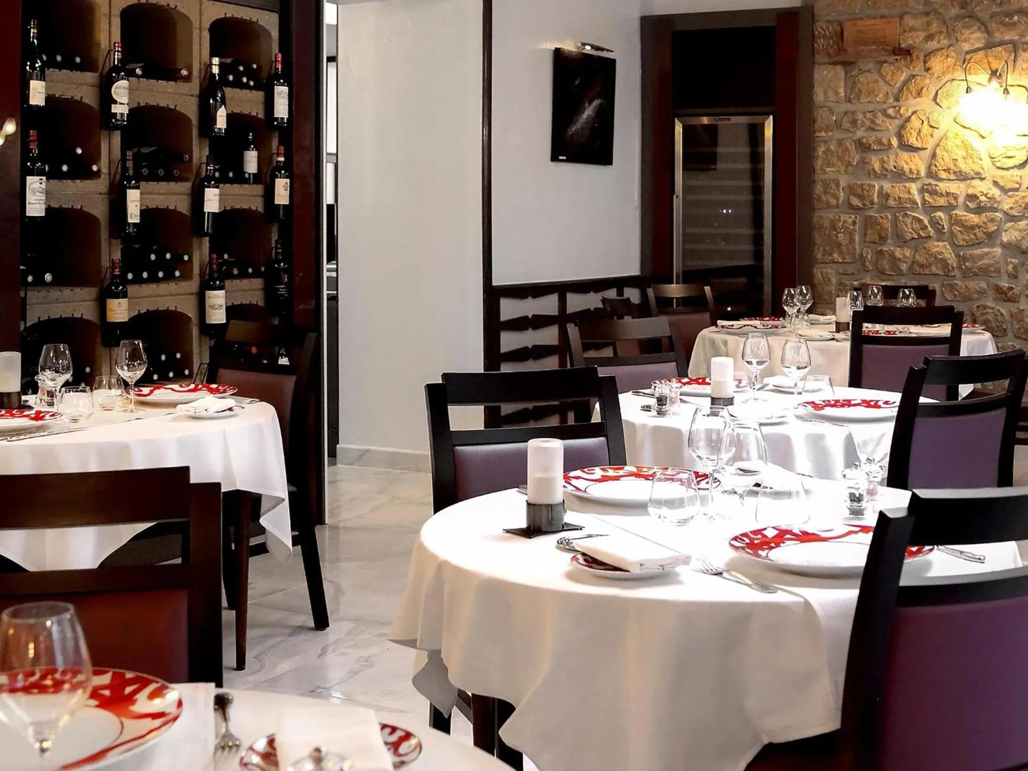 Restaurant/places to eat in Logis Grand Hotel Pelisson
