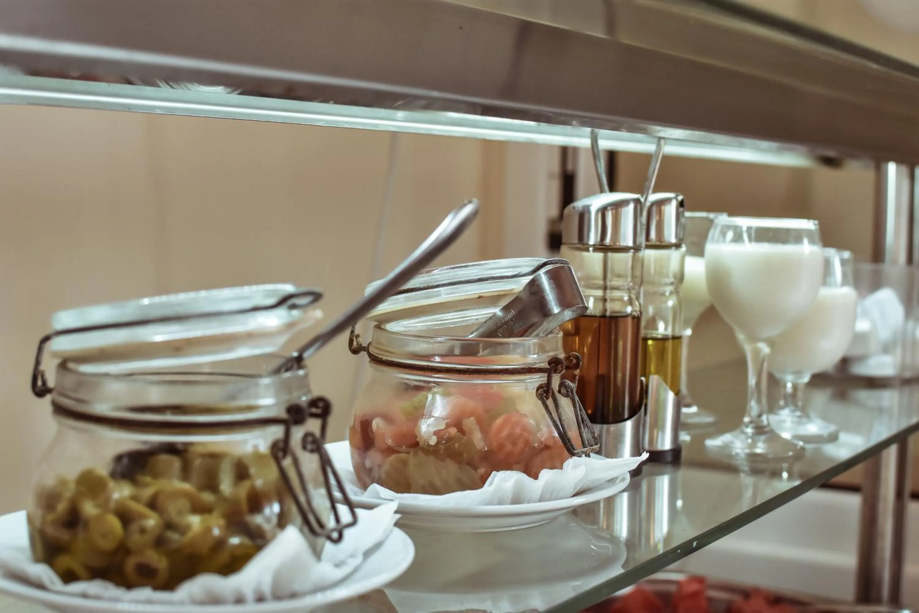 Buffet breakfast in Eleonora Αnissaras