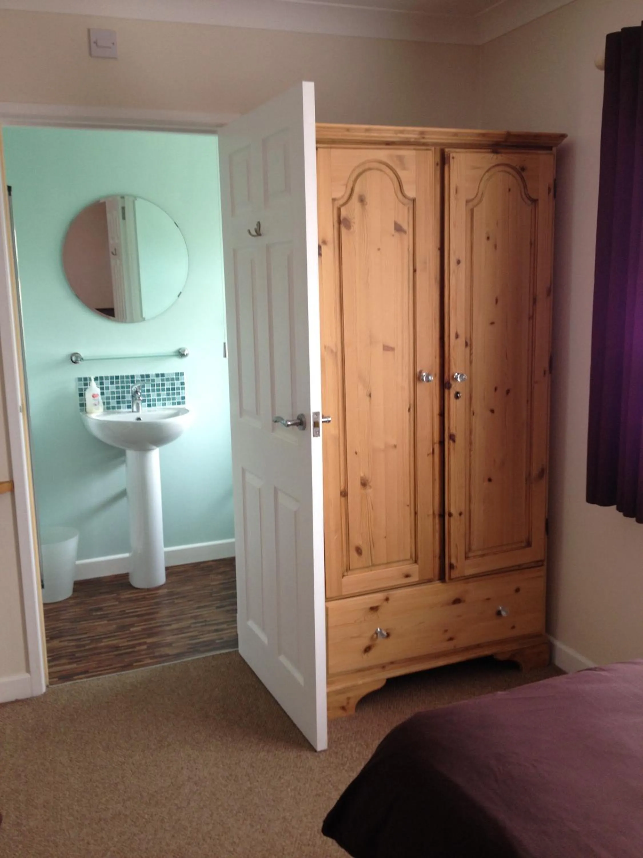 Twin Room in Fernlea Guest house