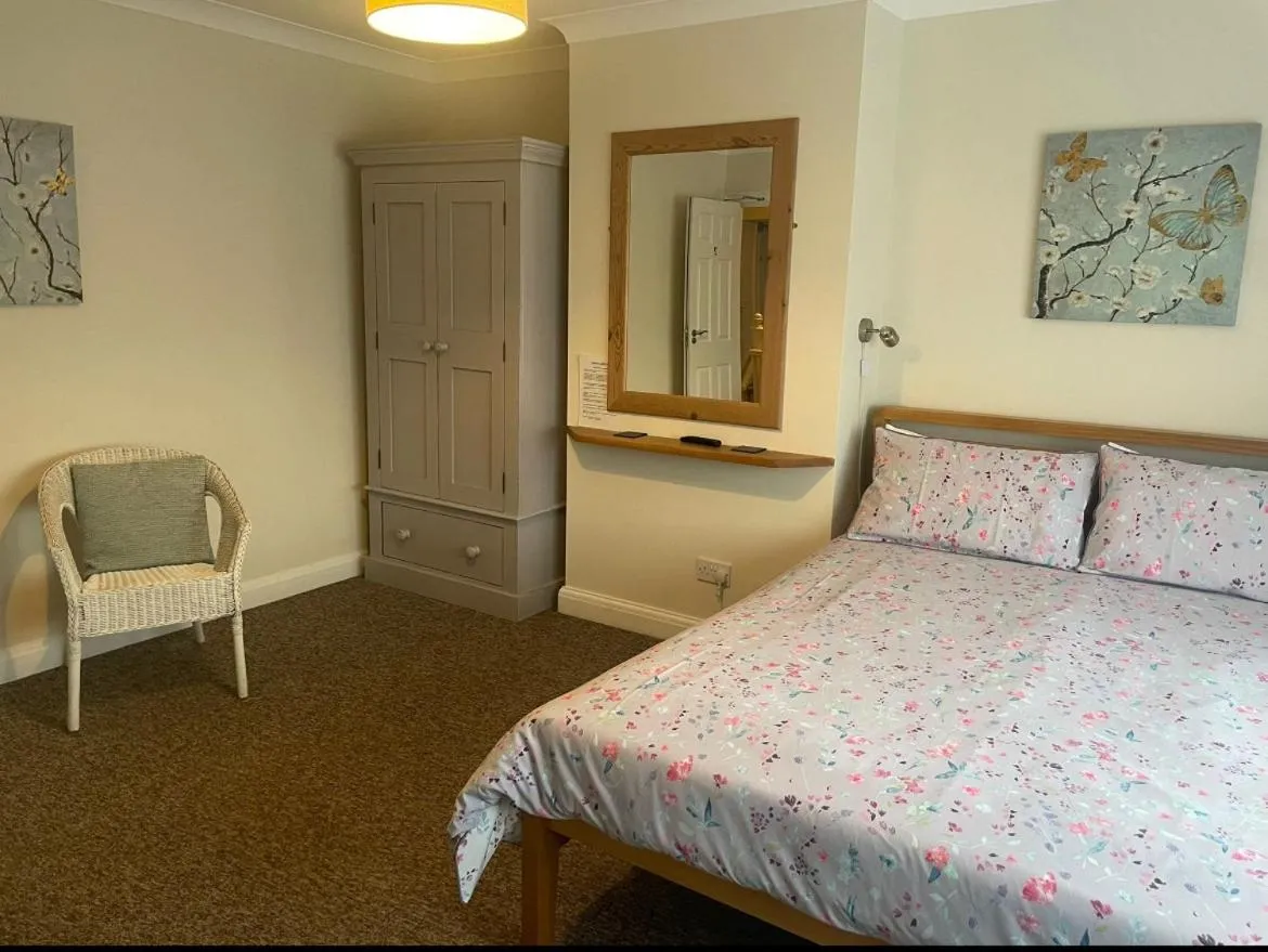 Fernlea Guest house
