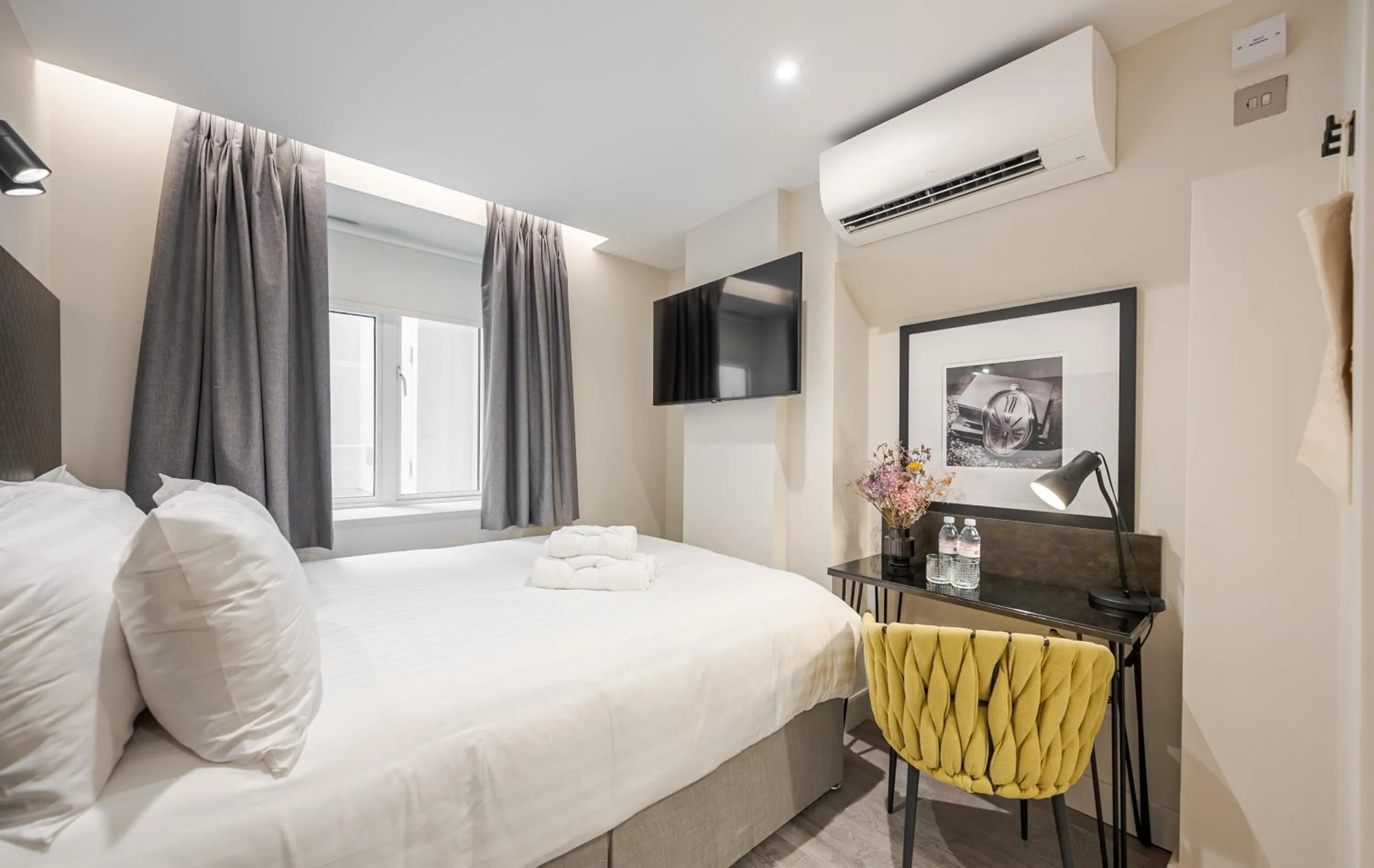 Bed in St Pancras Inn