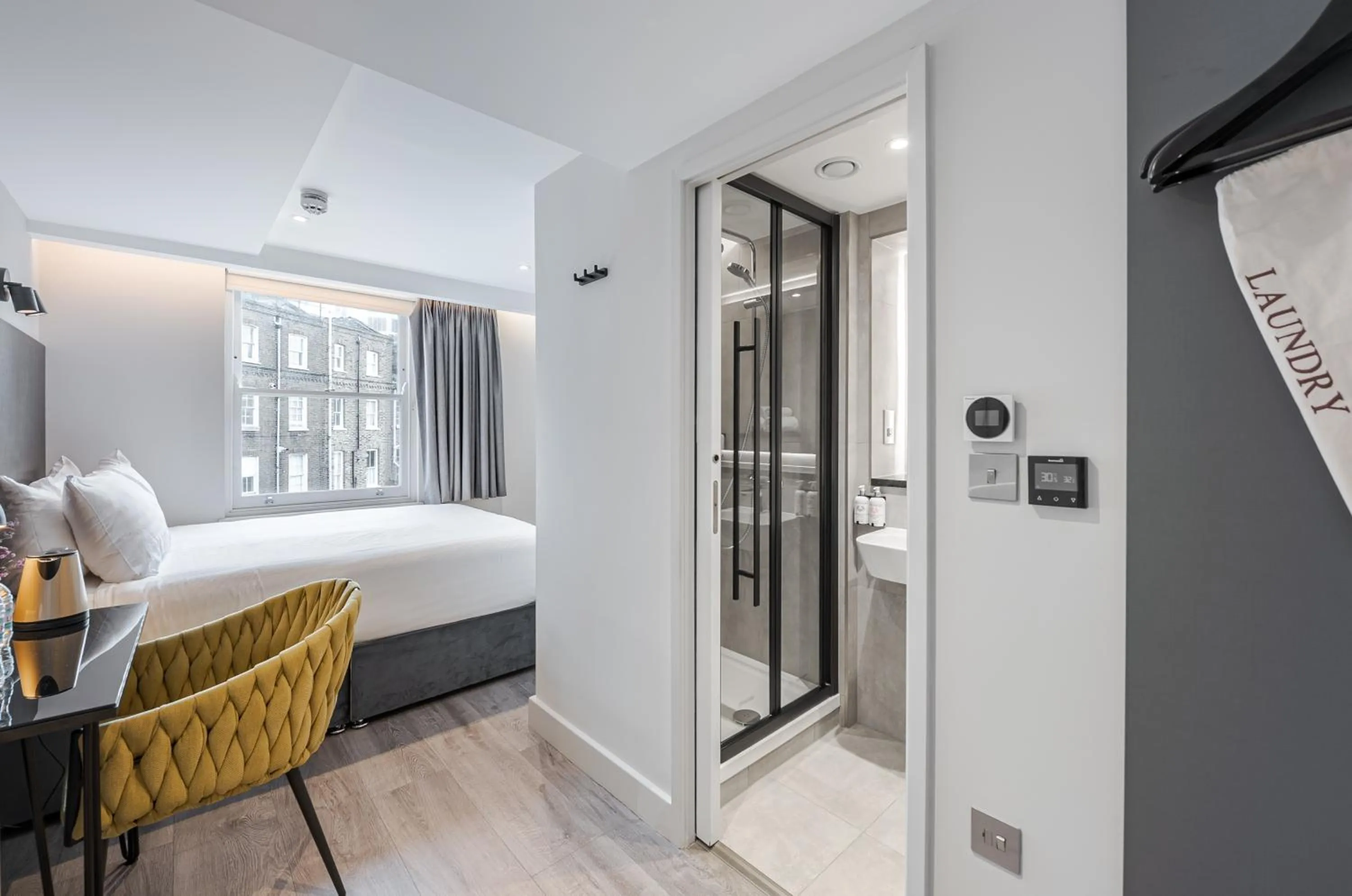 Bed in St Pancras Inn