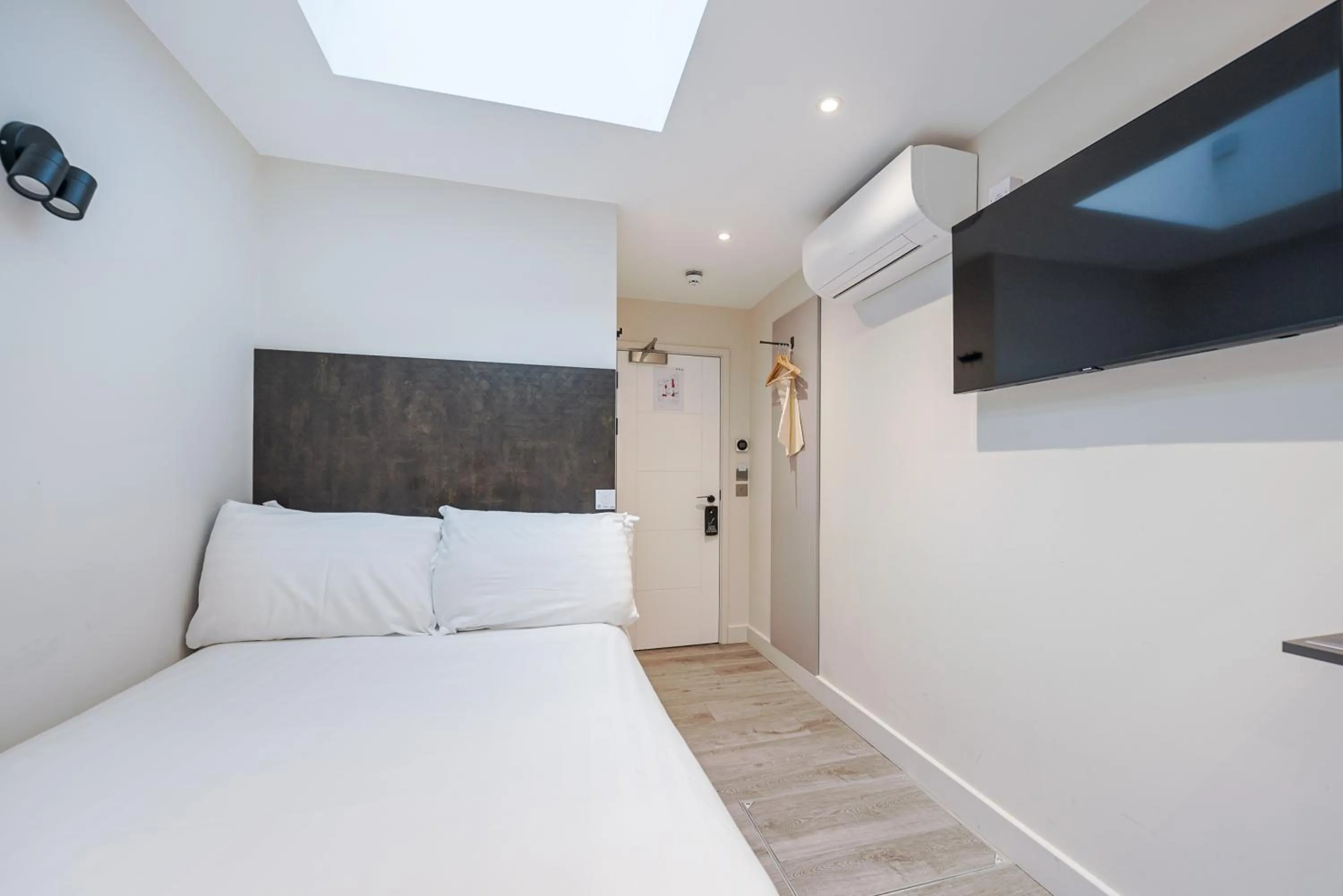 Bed in St Pancras Inn