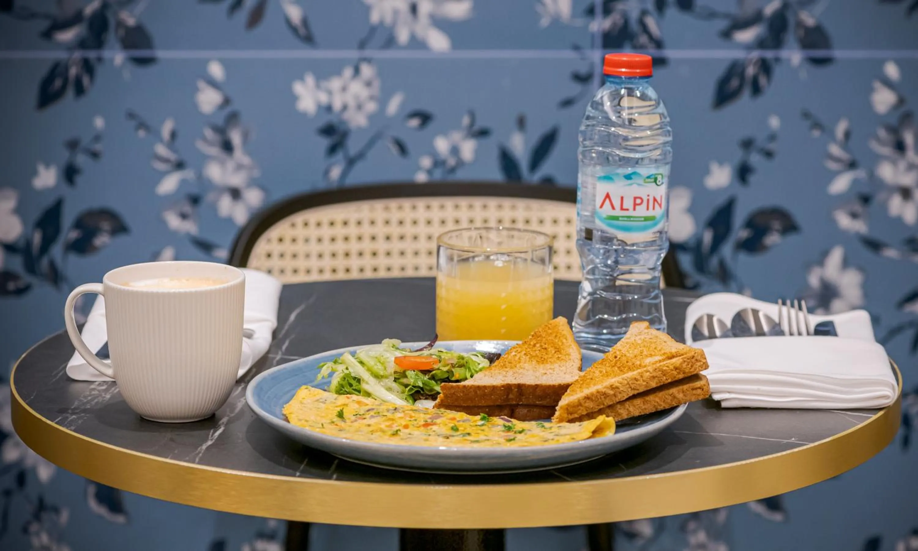 Breakfast in St Pancras Inn