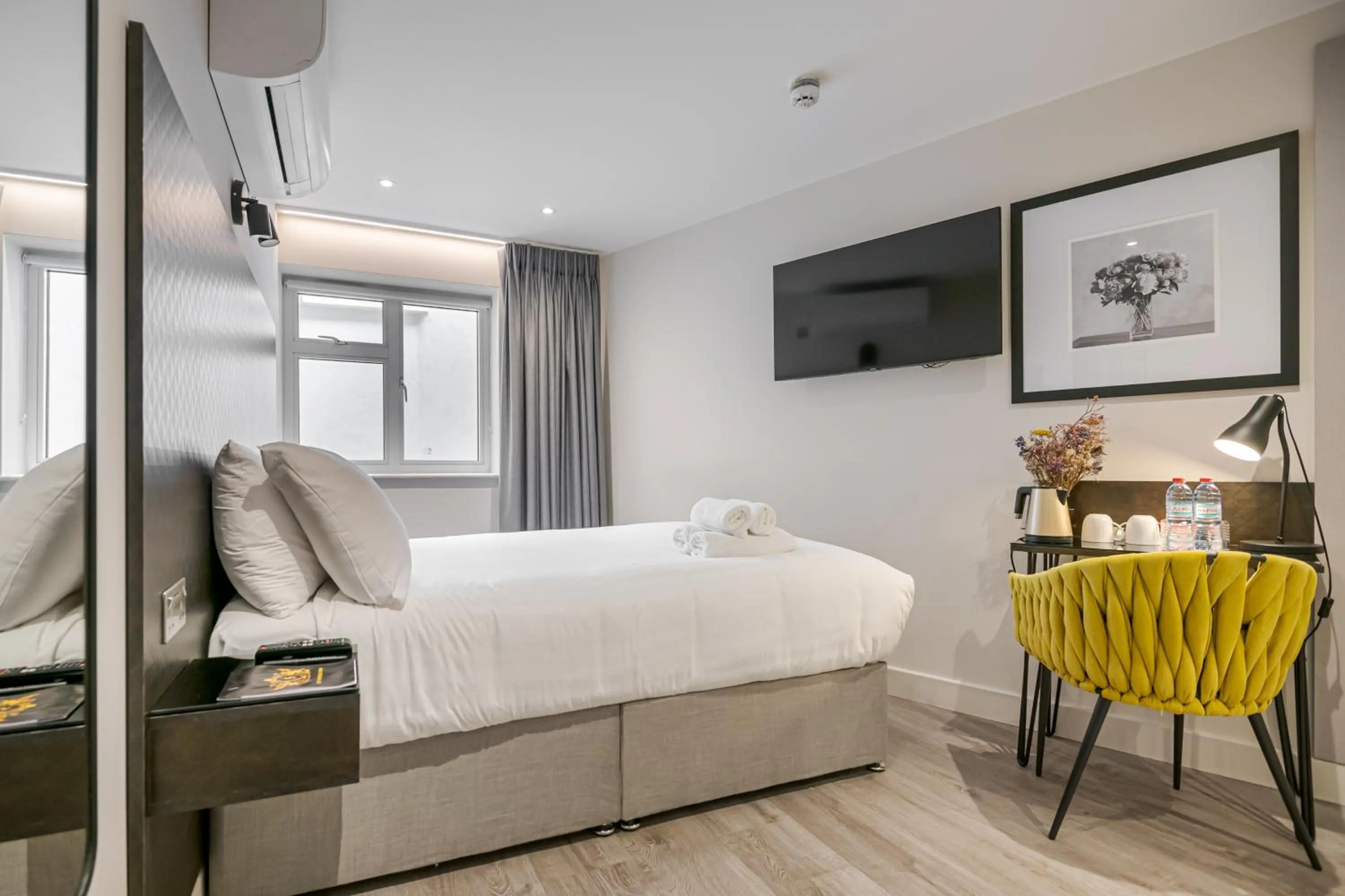 Bed in St Pancras Inn