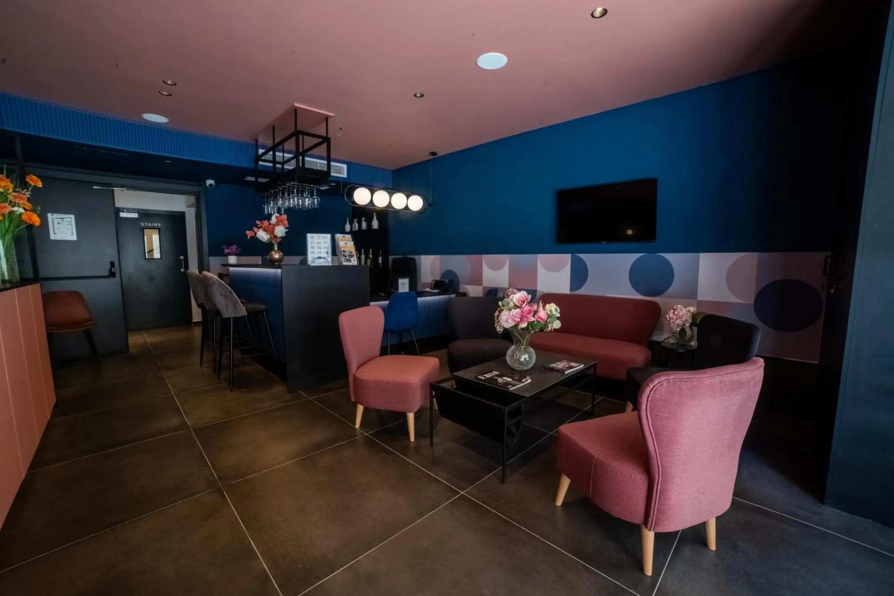 Lobby or reception in Eleven by Warren Collection Lobby or reception in Eleven by Warren Collection