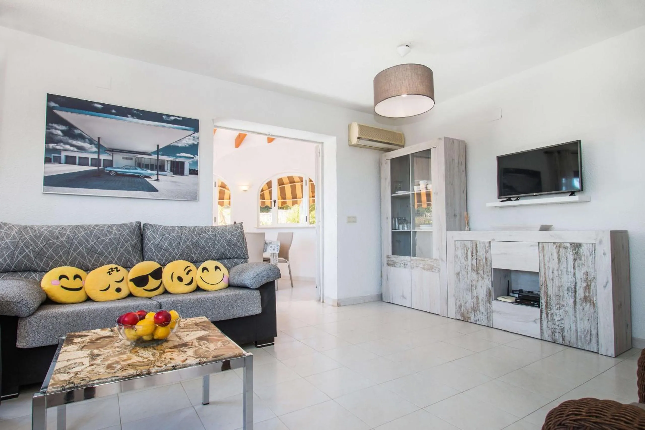 Communal lounge/ TV room in Villa Erik - PlusHolidays