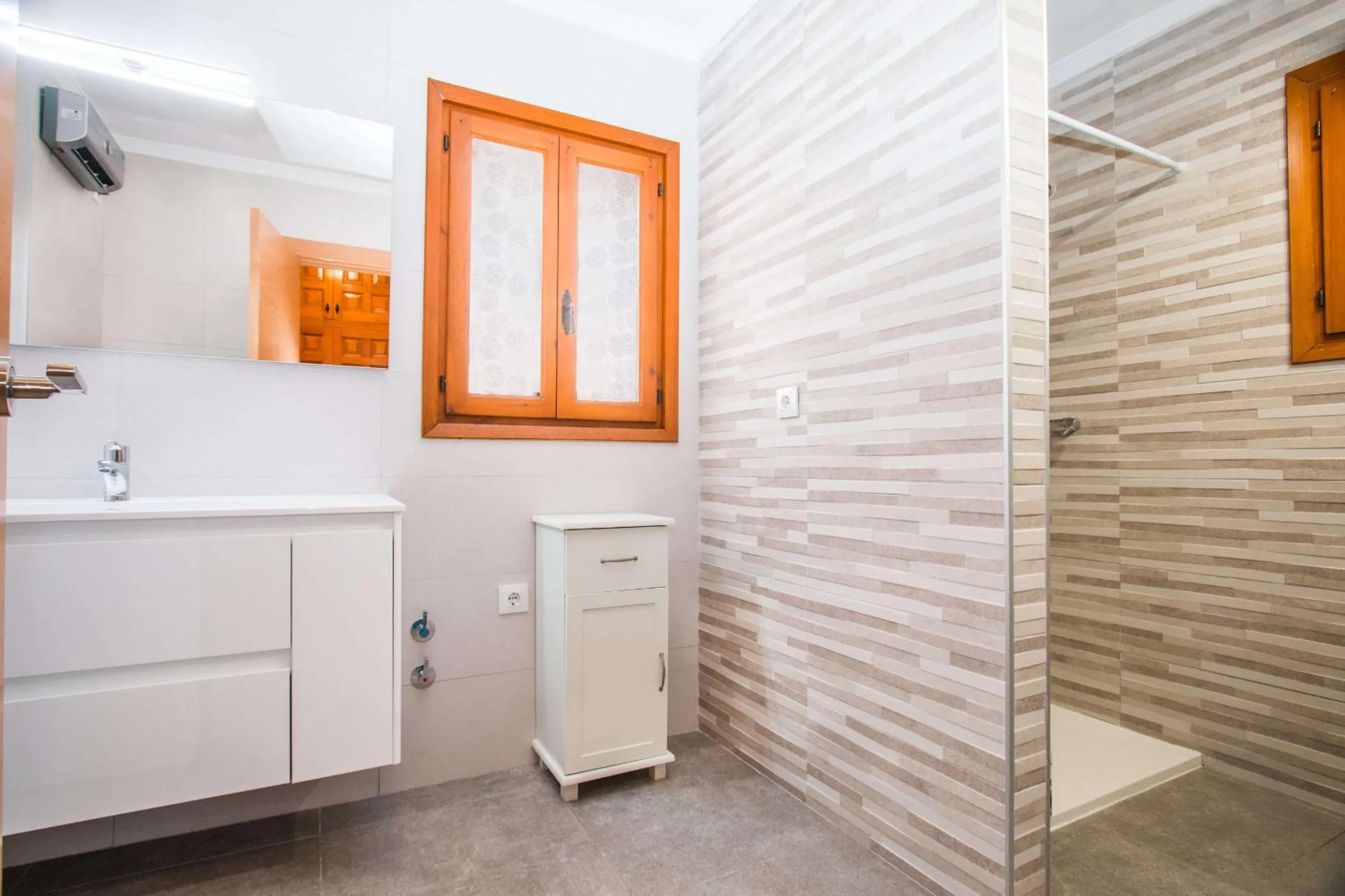 Bathroom in Villa Erik - PlusHolidays