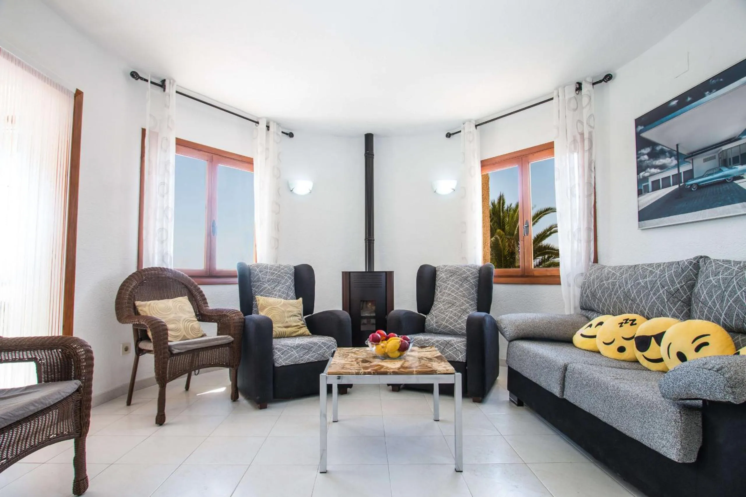 Communal lounge/ TV room in Villa Erik - PlusHolidays