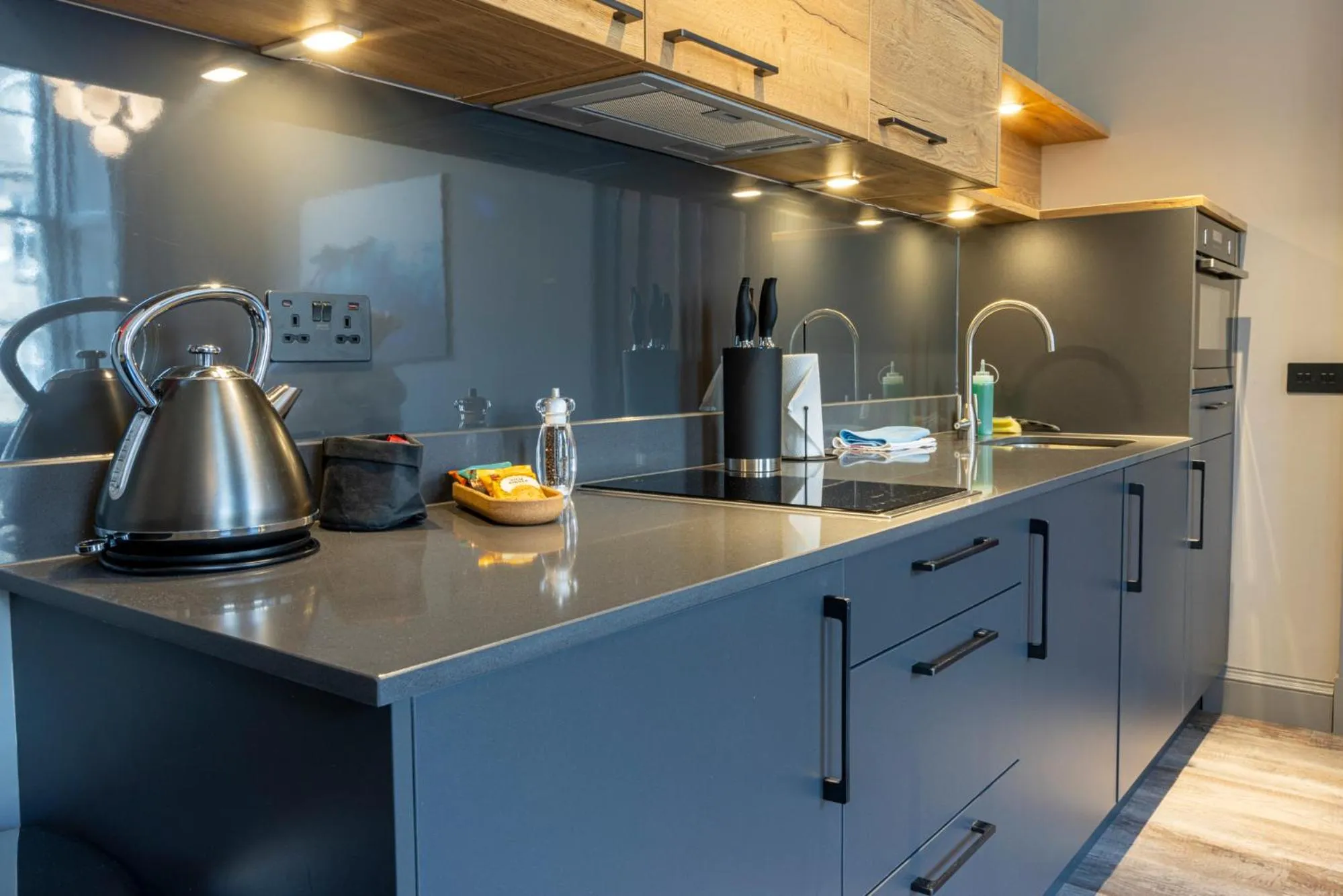 Kitchen or kitchenette in MONO Suites NEW TOWN