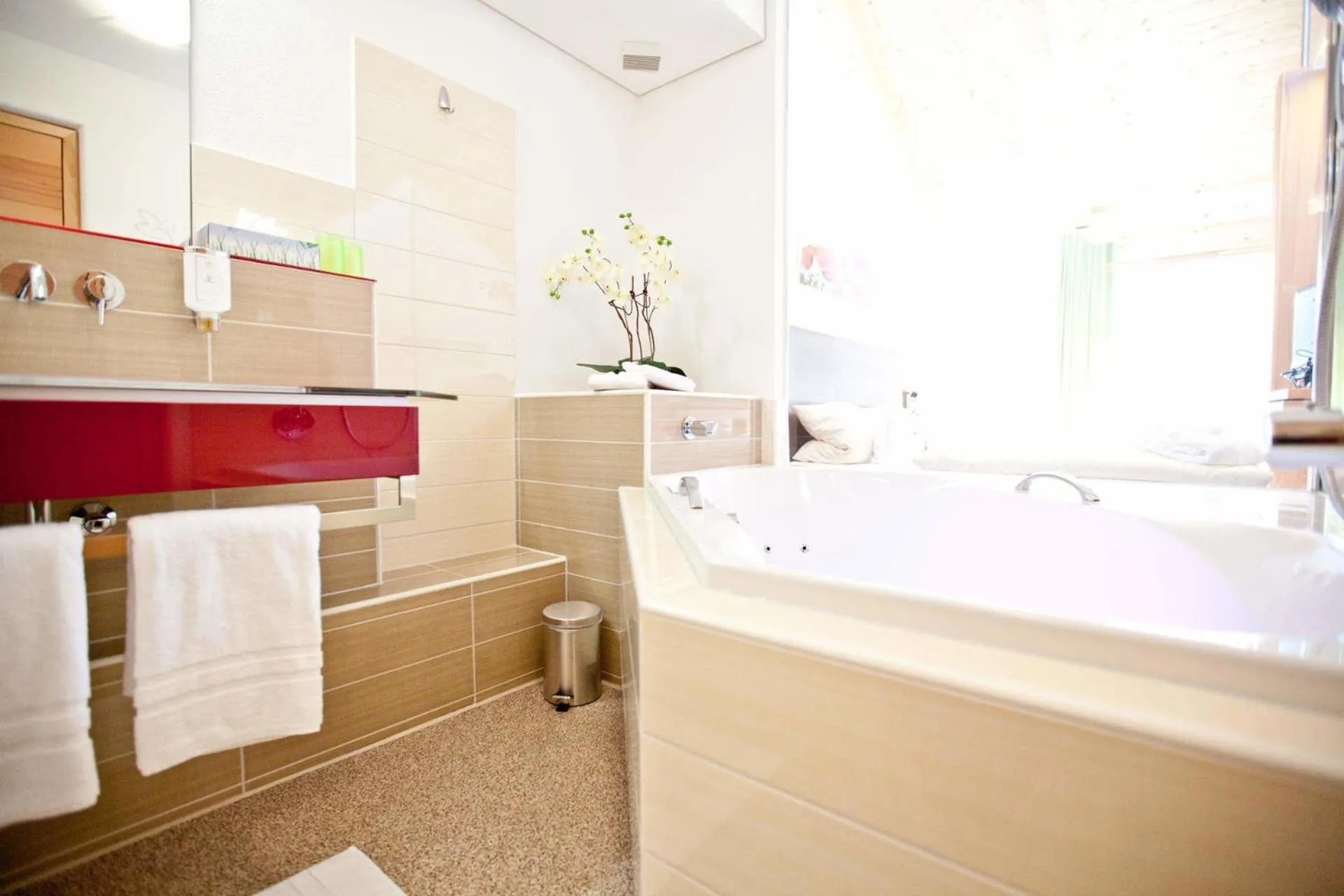 Bathroom in Hotel und Appartementhof Waldeck