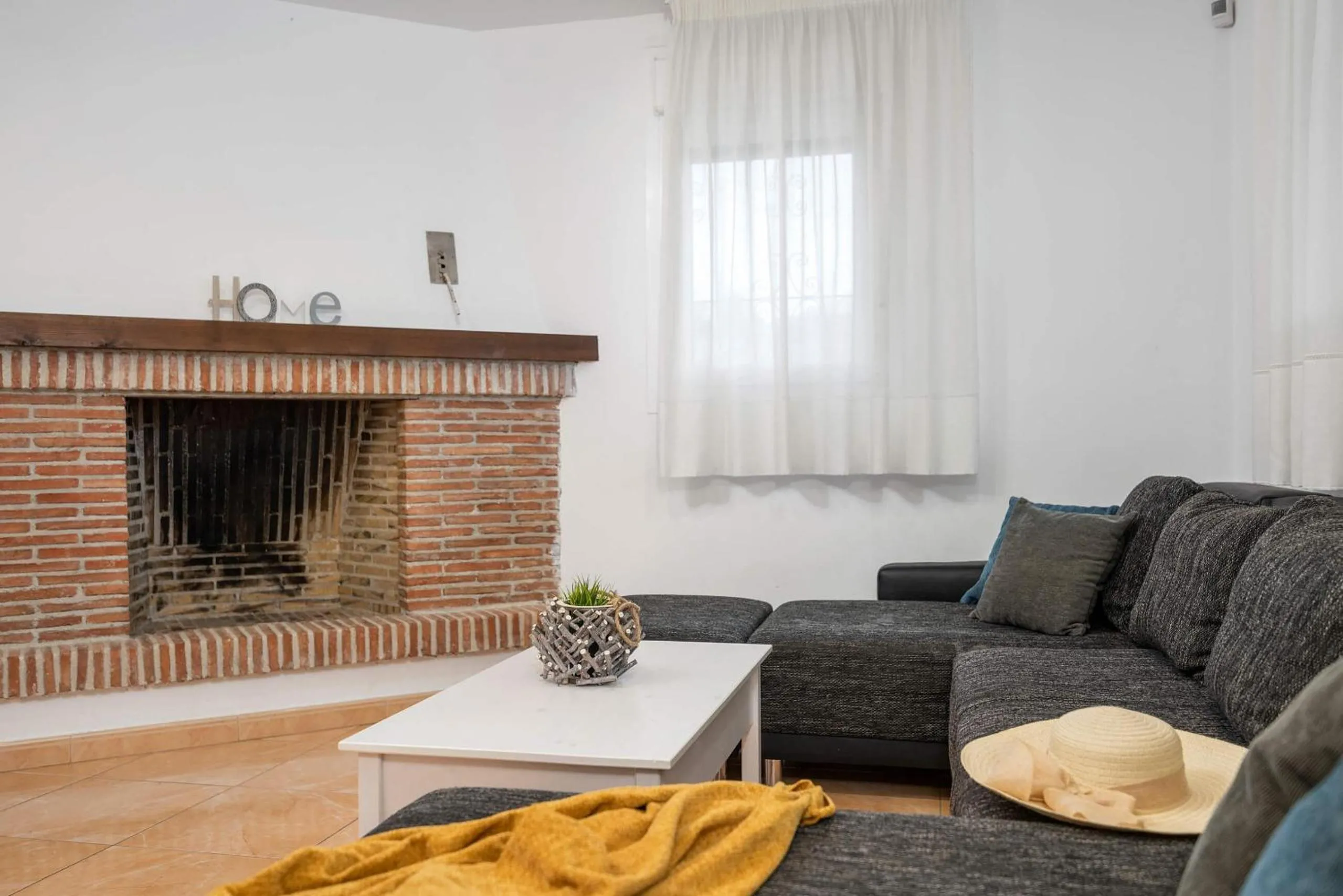 Villa Caleta - PlusHolidays