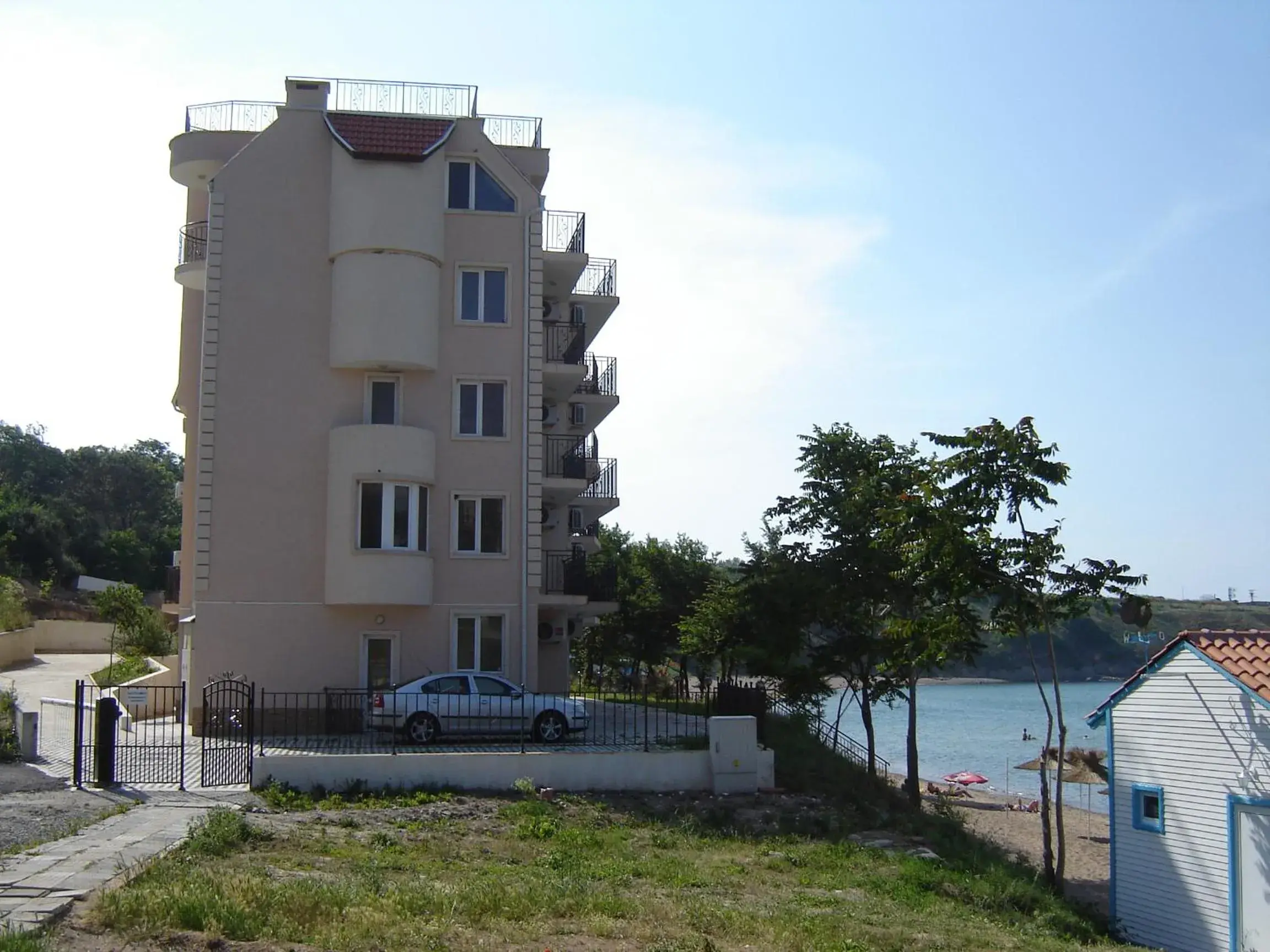 Villa Lazuren Bryag 2 Villa Lazuren Bryag 2