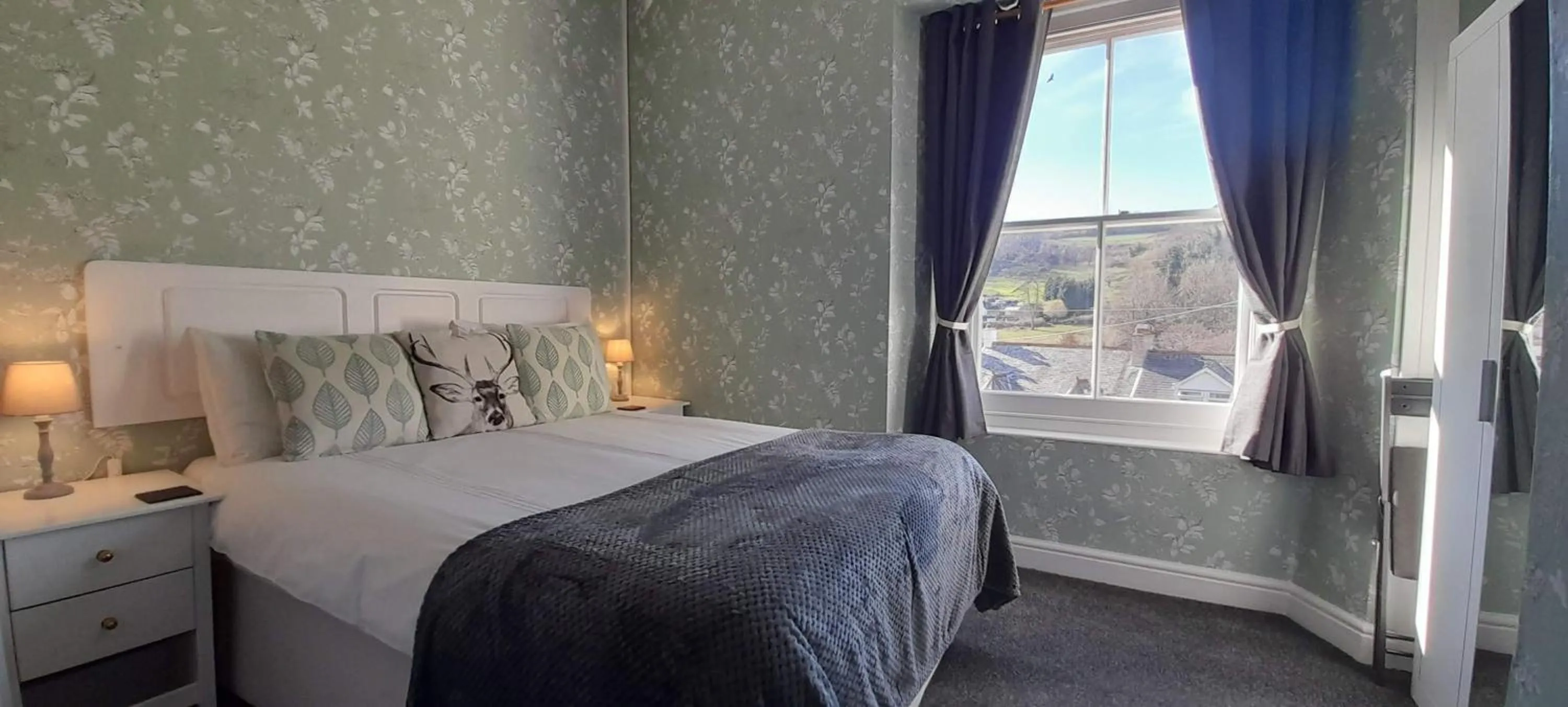 Bedroom, Bed in Saffron House