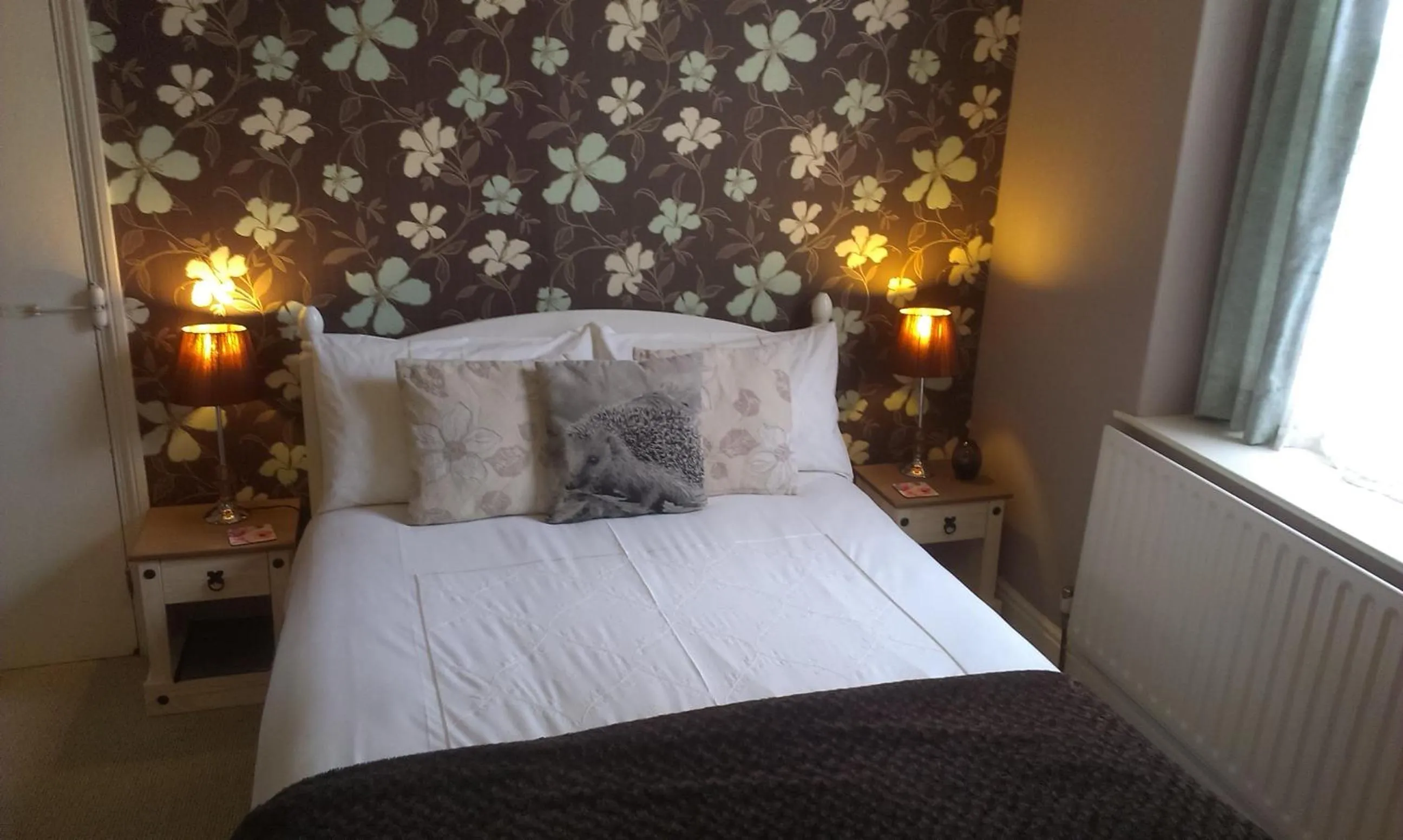 Bedroom, Bed in Saffron House