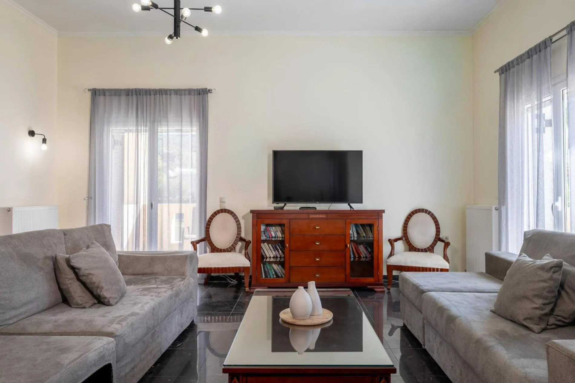 Lobby or reception in Leone Luxury Villas