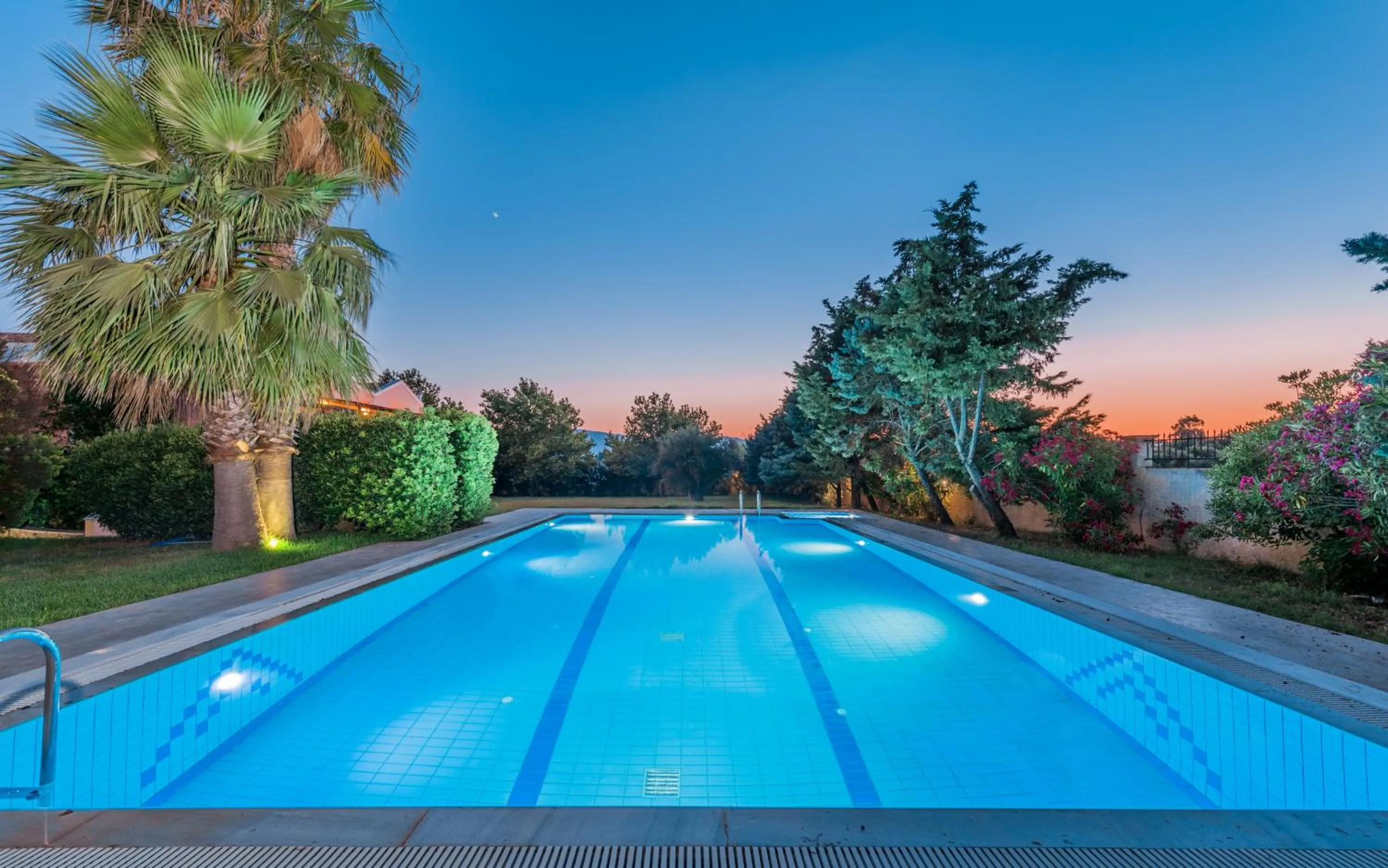 Swimming pool in Leone Luxury Villas