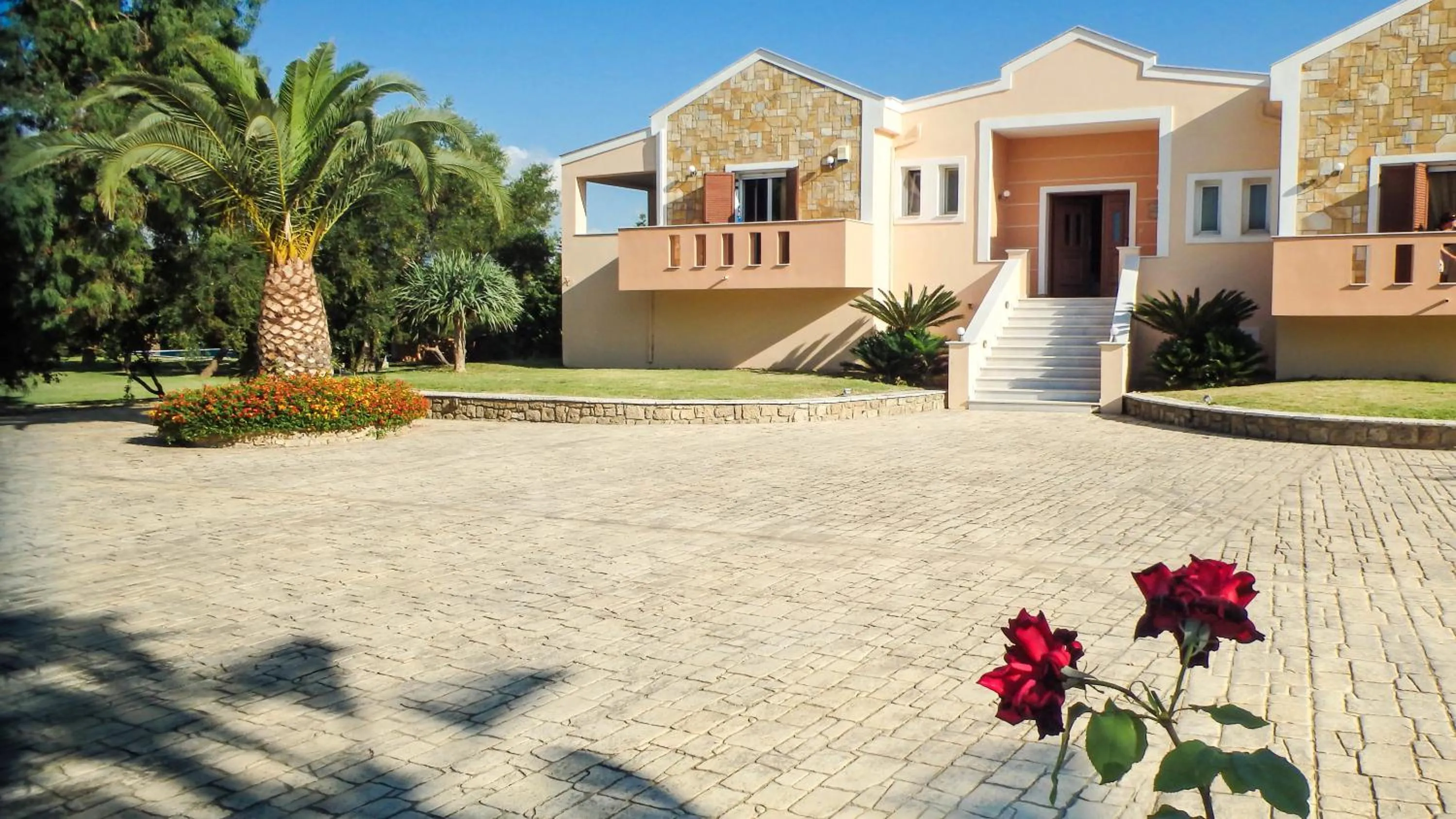Balcony/Terrace in Leone Luxury Villas