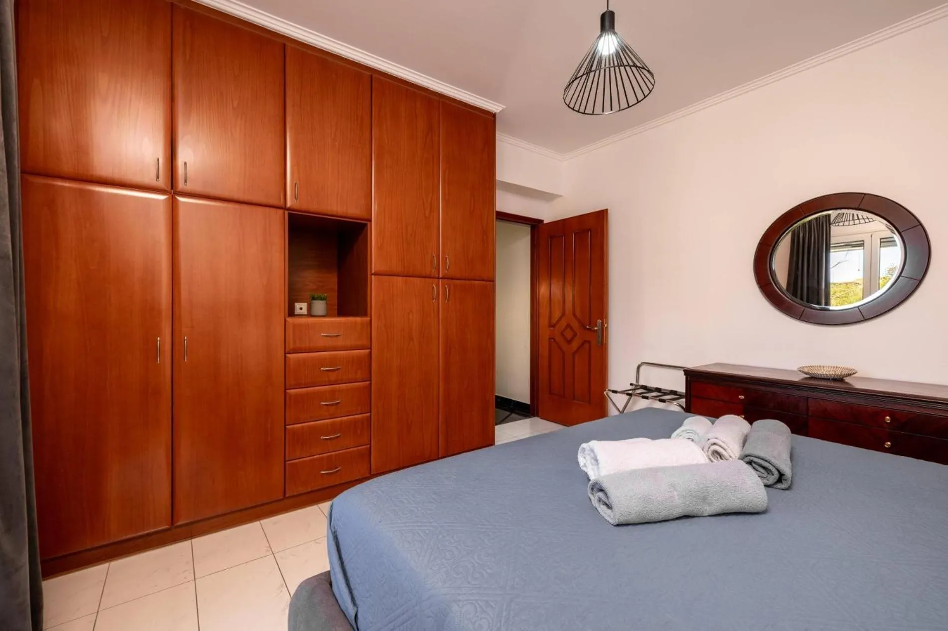 Bed in Leone Luxury Villas